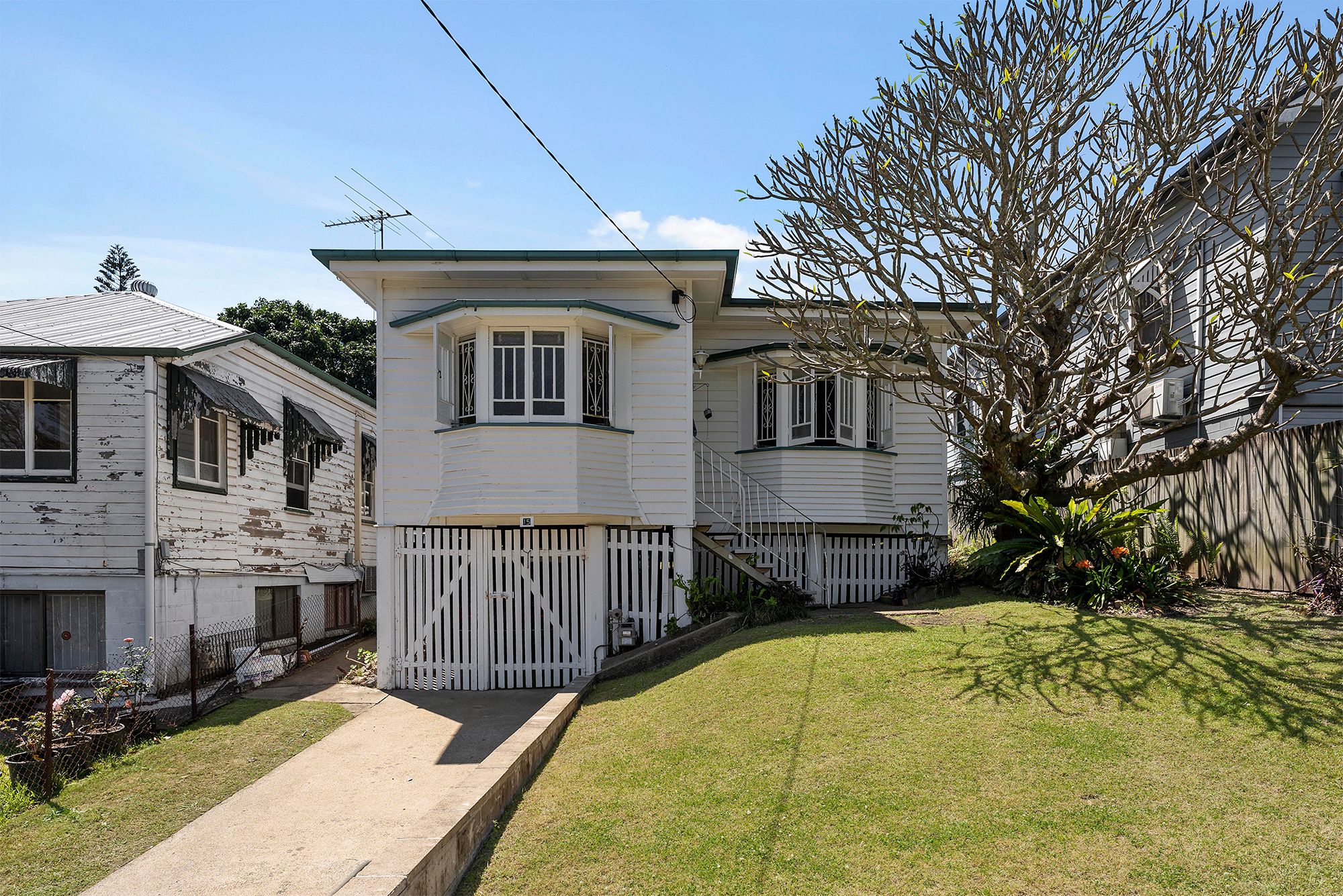 15 Raven Street — photo from Ray White South Brisbane