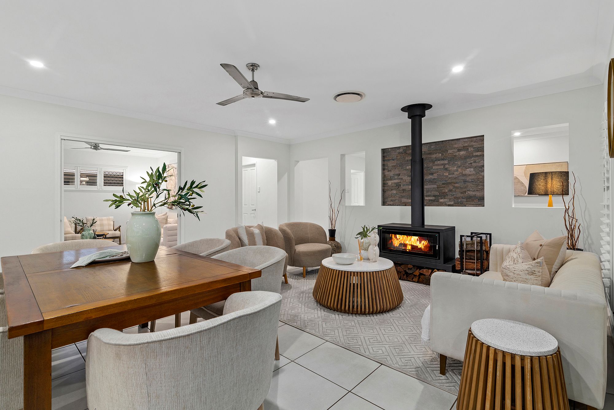 4 King Parrot Close — photo 8 of 27