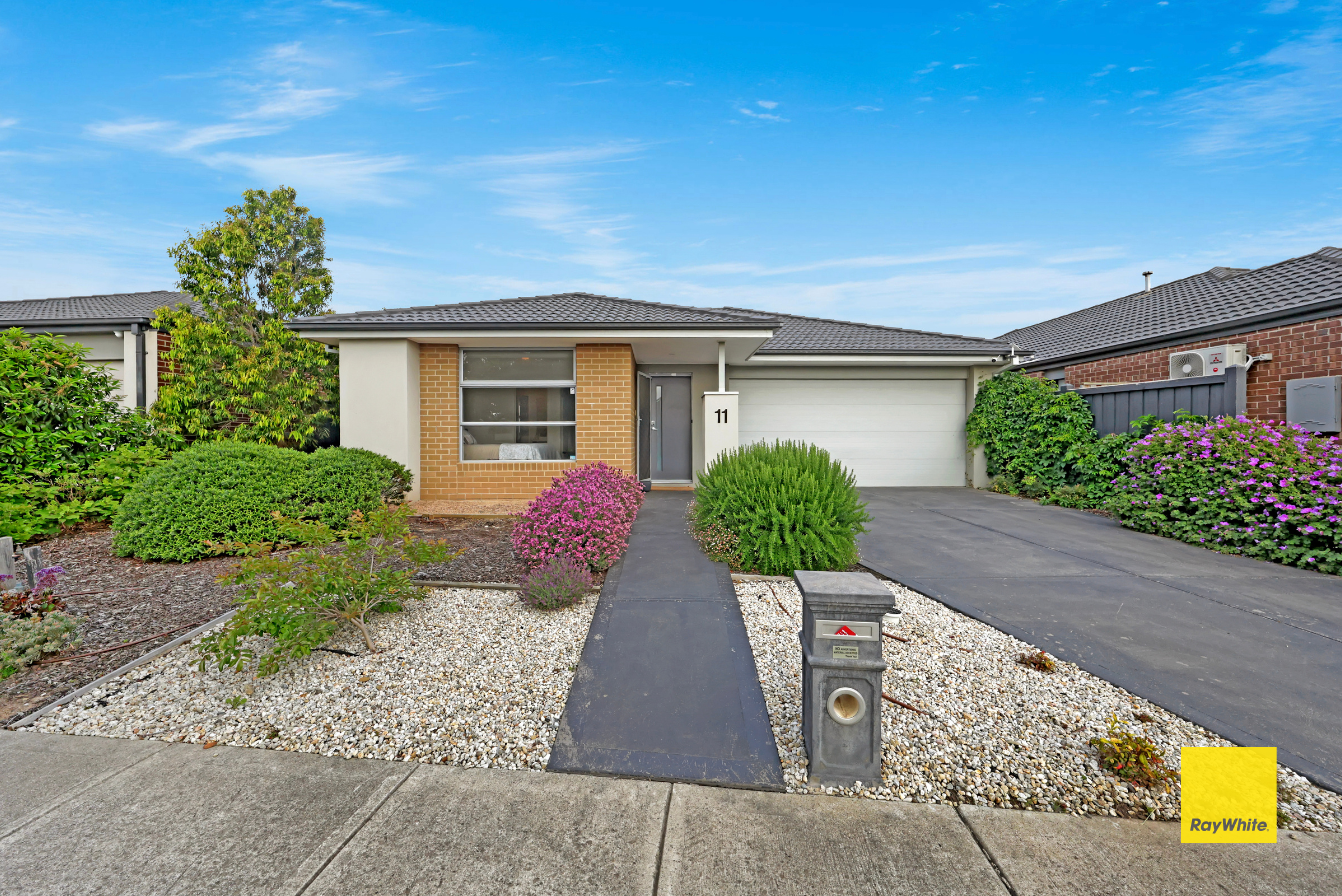 11 Rochester Drive — photo from Ray White Mickleham