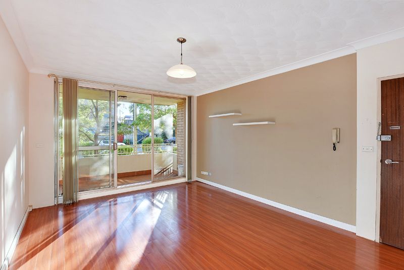 2/88 Hunter Street, Hornsby, NSW 2077