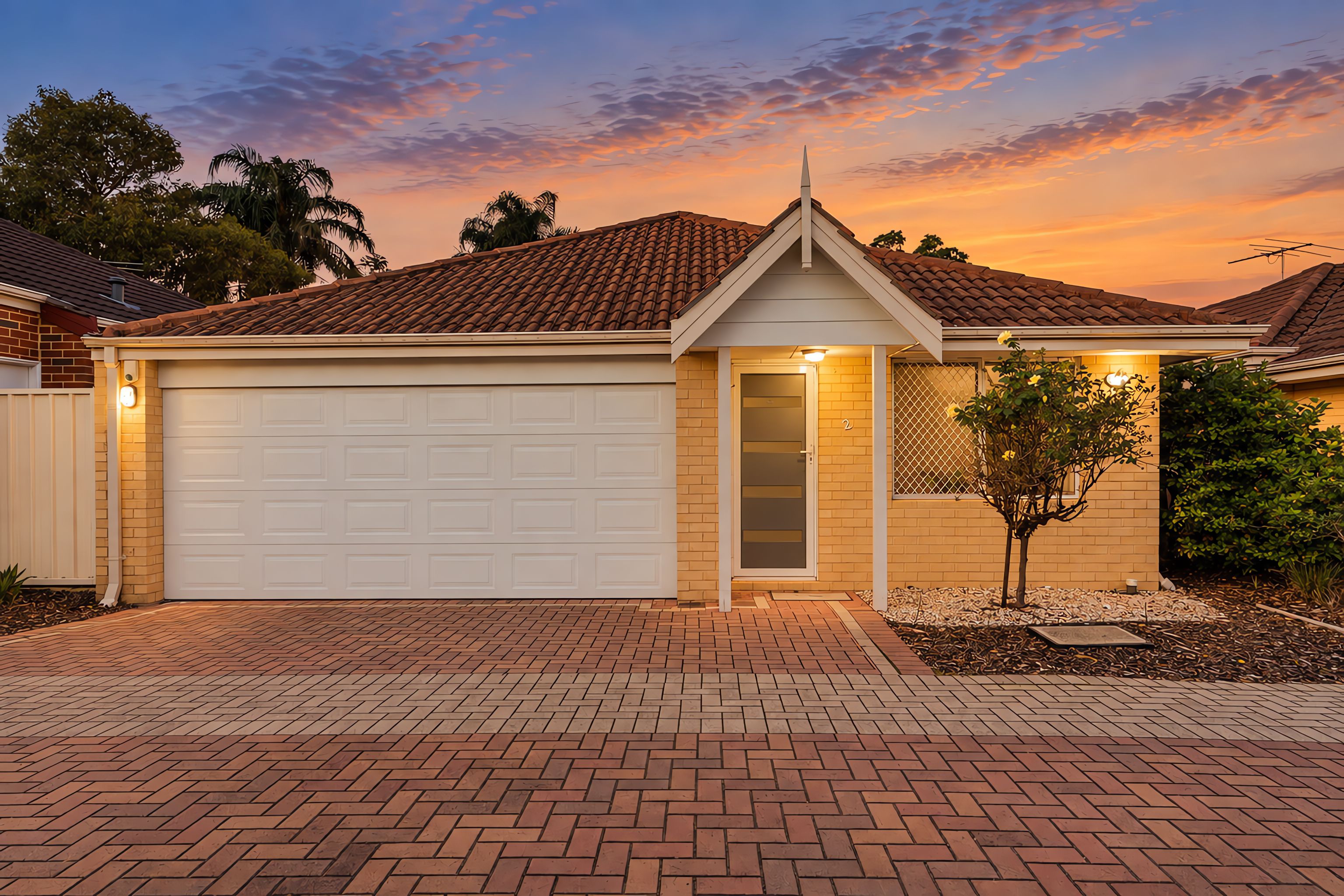 2/42 Merrifield Avenue — photo from Ray White Armadale City