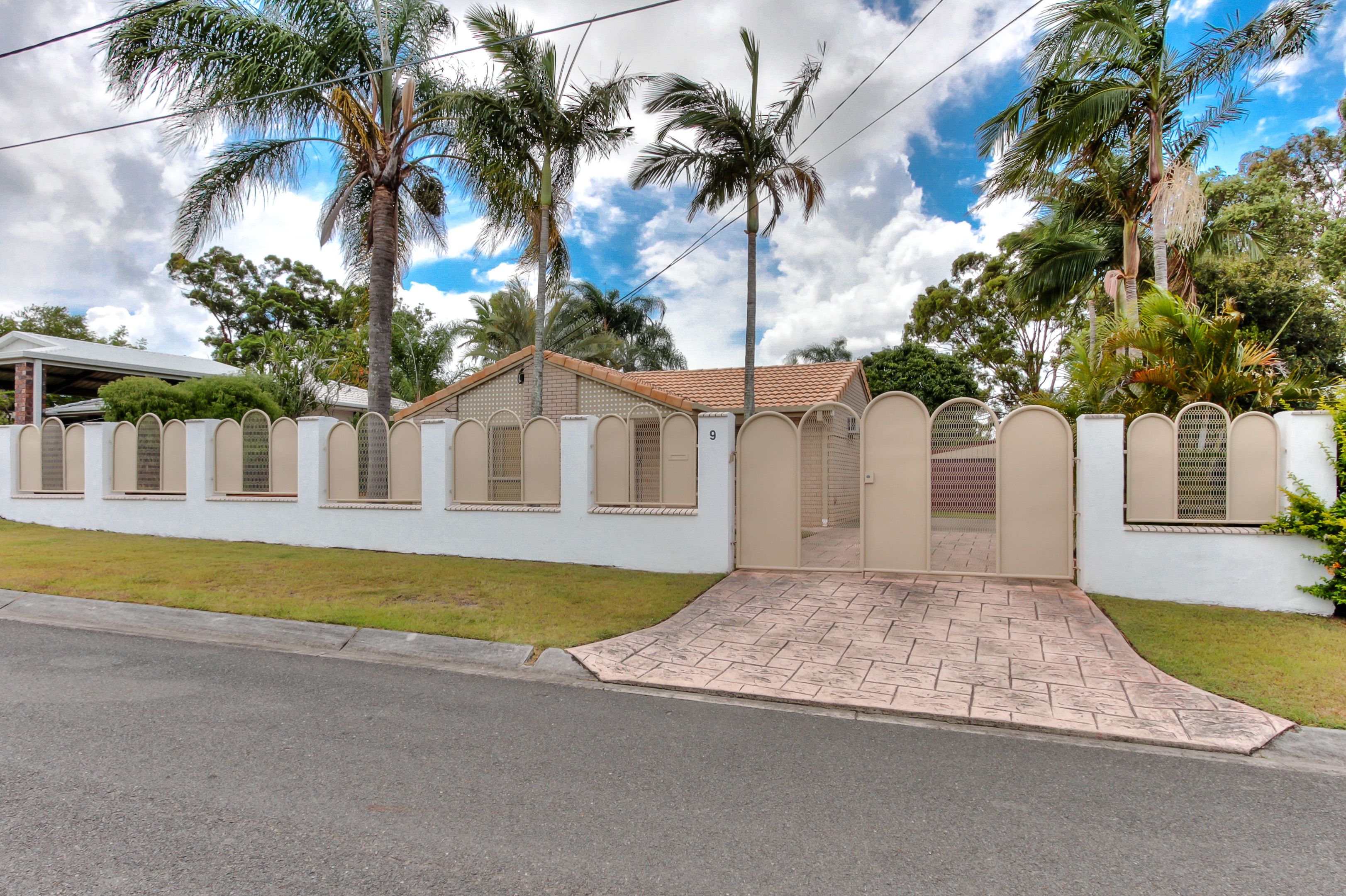 9 Bix Court, Crestmead, QLD 4132
