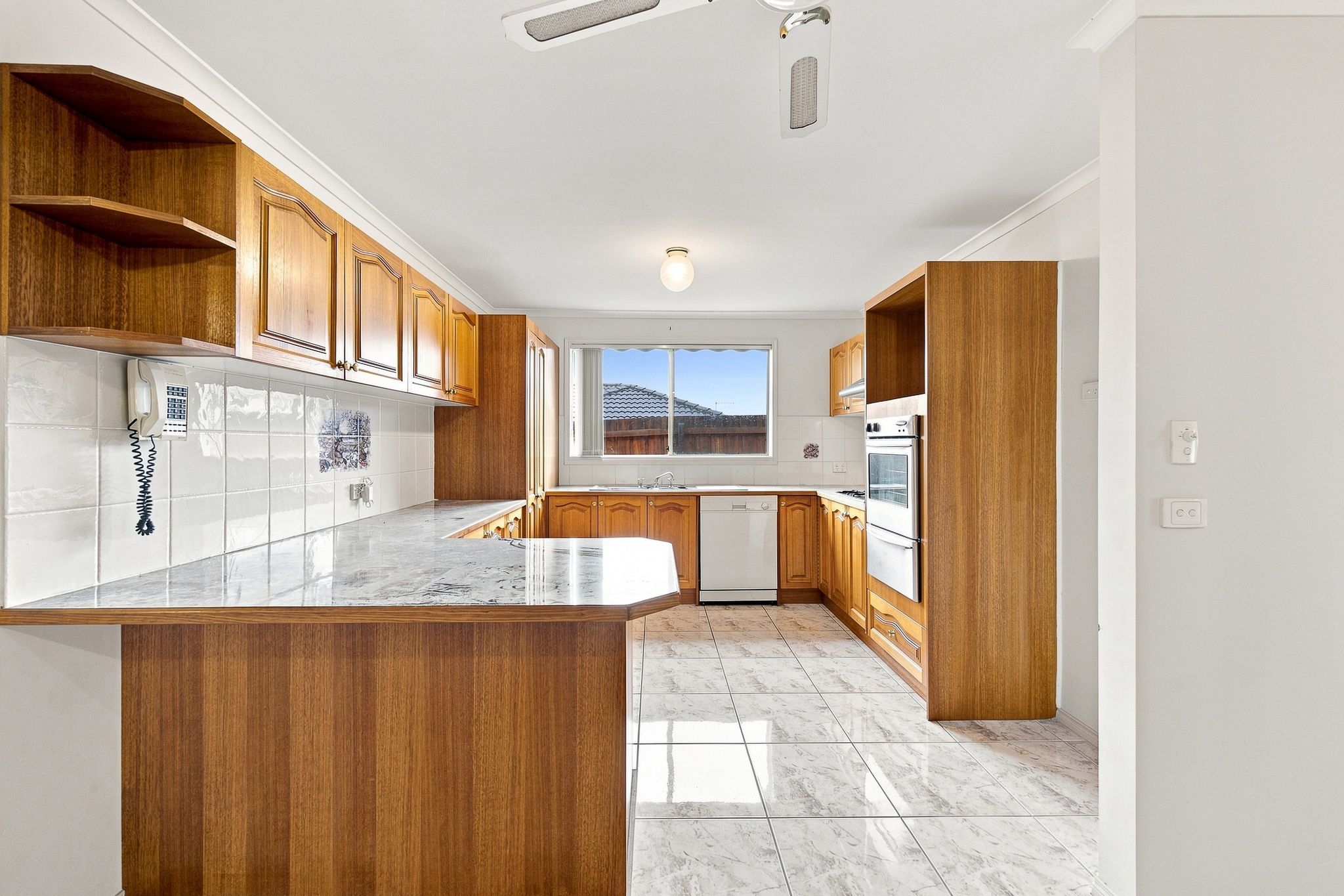 34 Brentwood Drive, Cranbourne North, VIC 3977