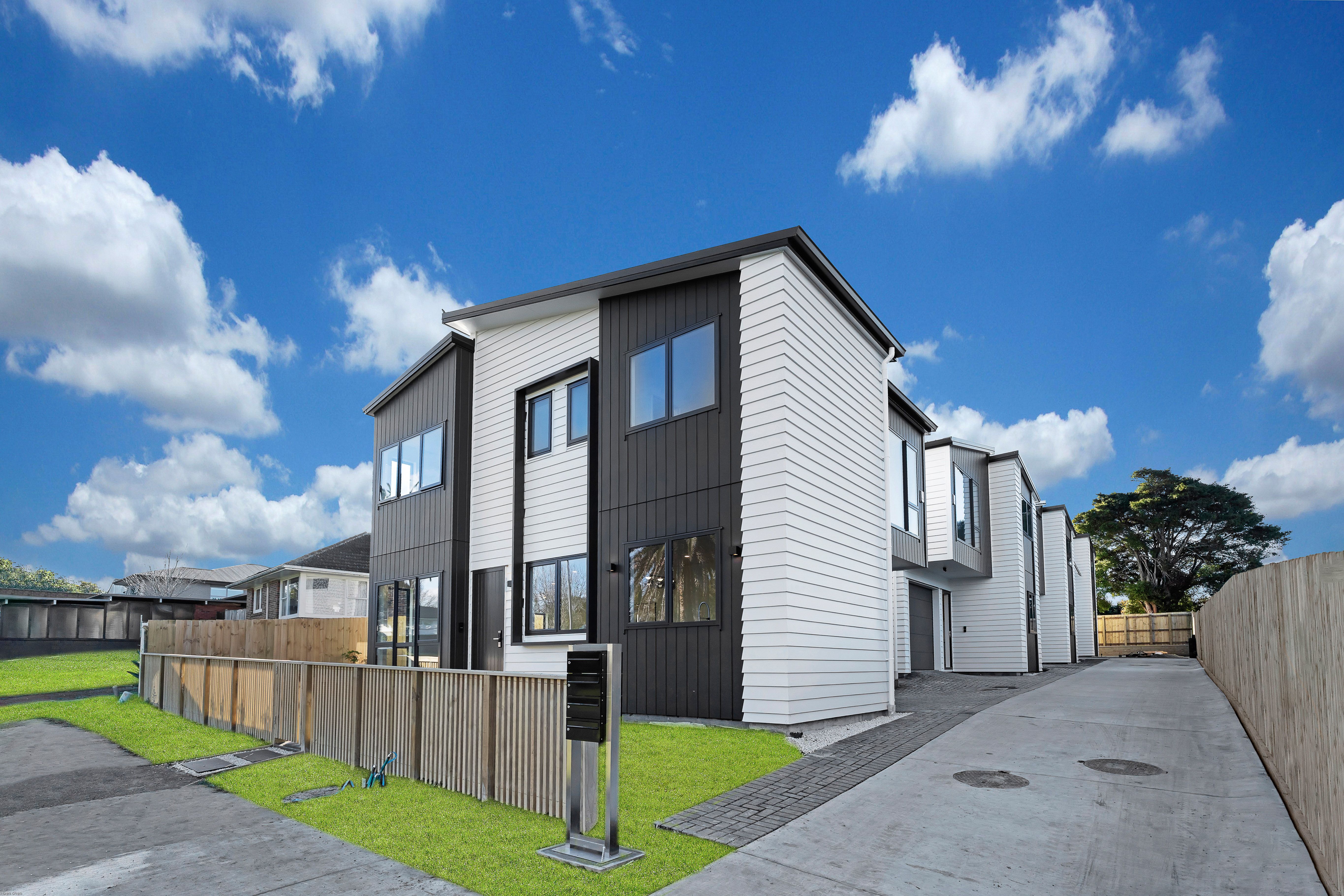 Lots 1&2/5 The Boulevard, Sunnyhills, Manukau City