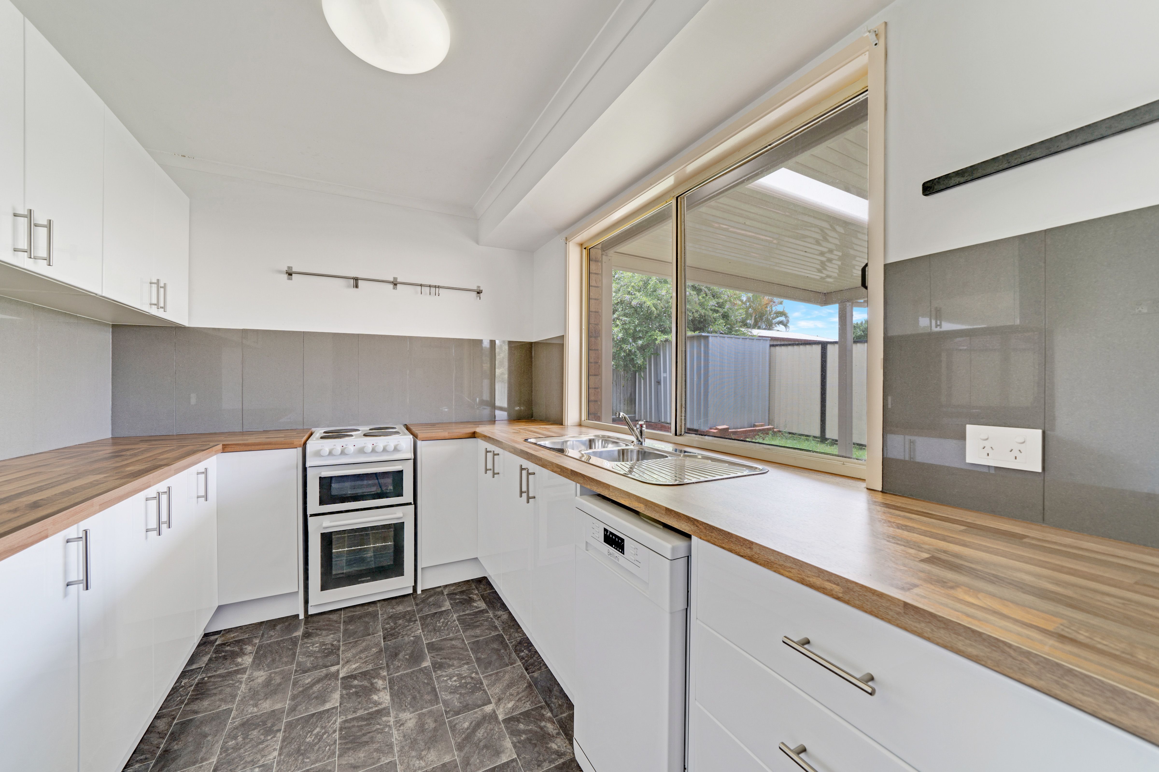 16 Kelsal Court, Heritage Park, QLD 4118