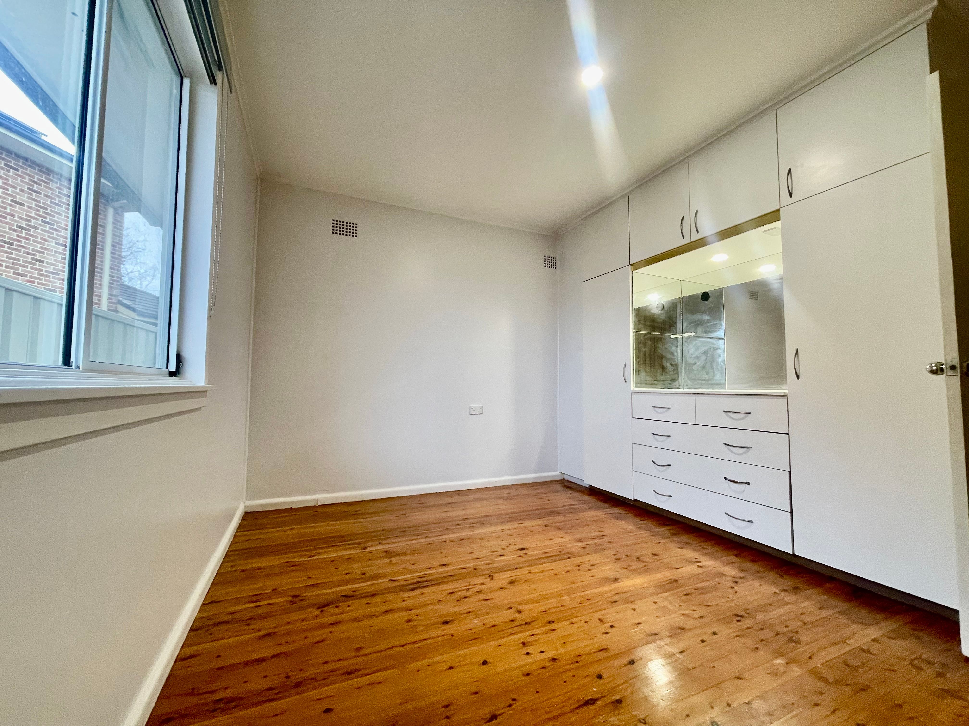 3 Trevanna Street — photo 5 of 10