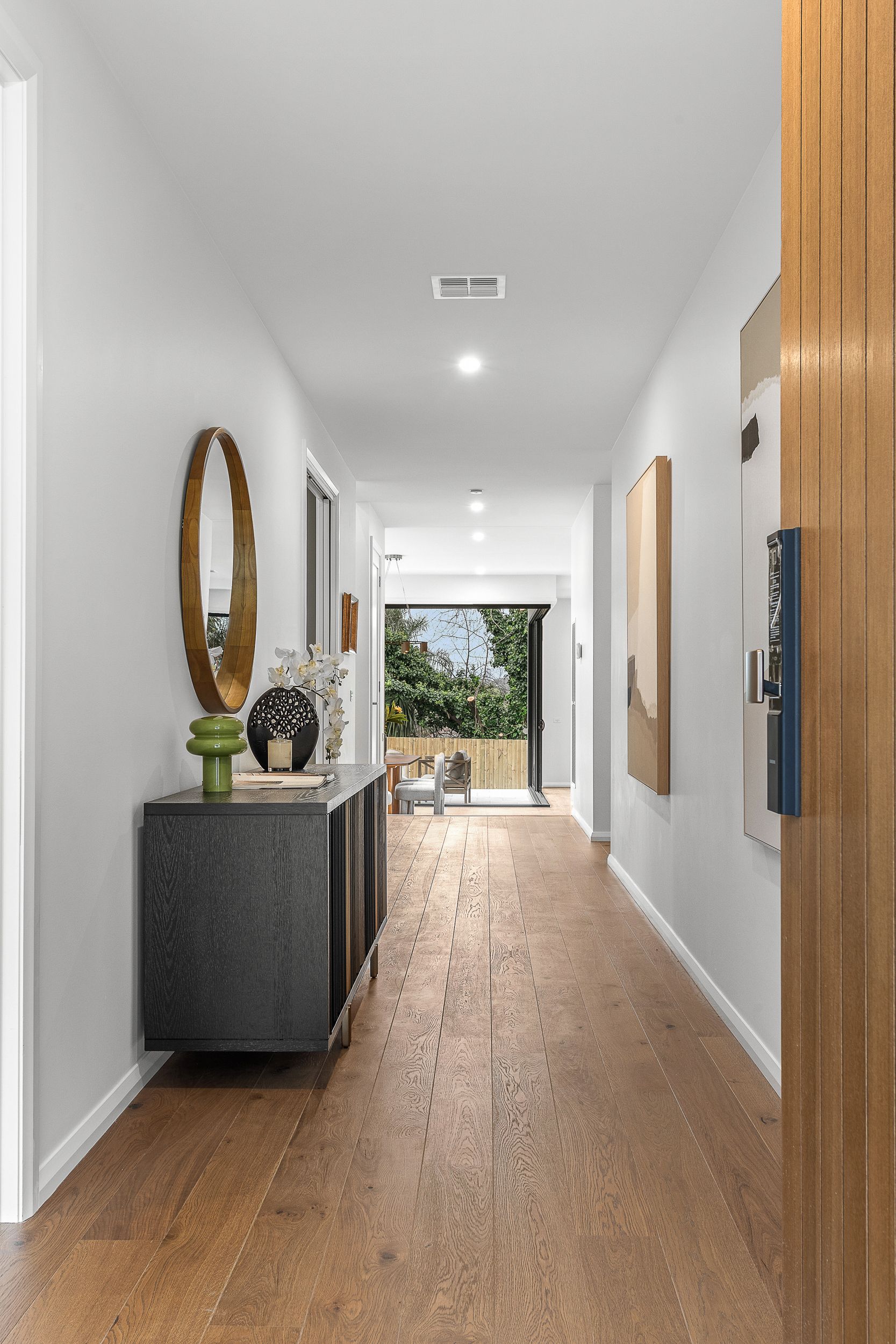 8 Faelen Street — photo 3 of 30