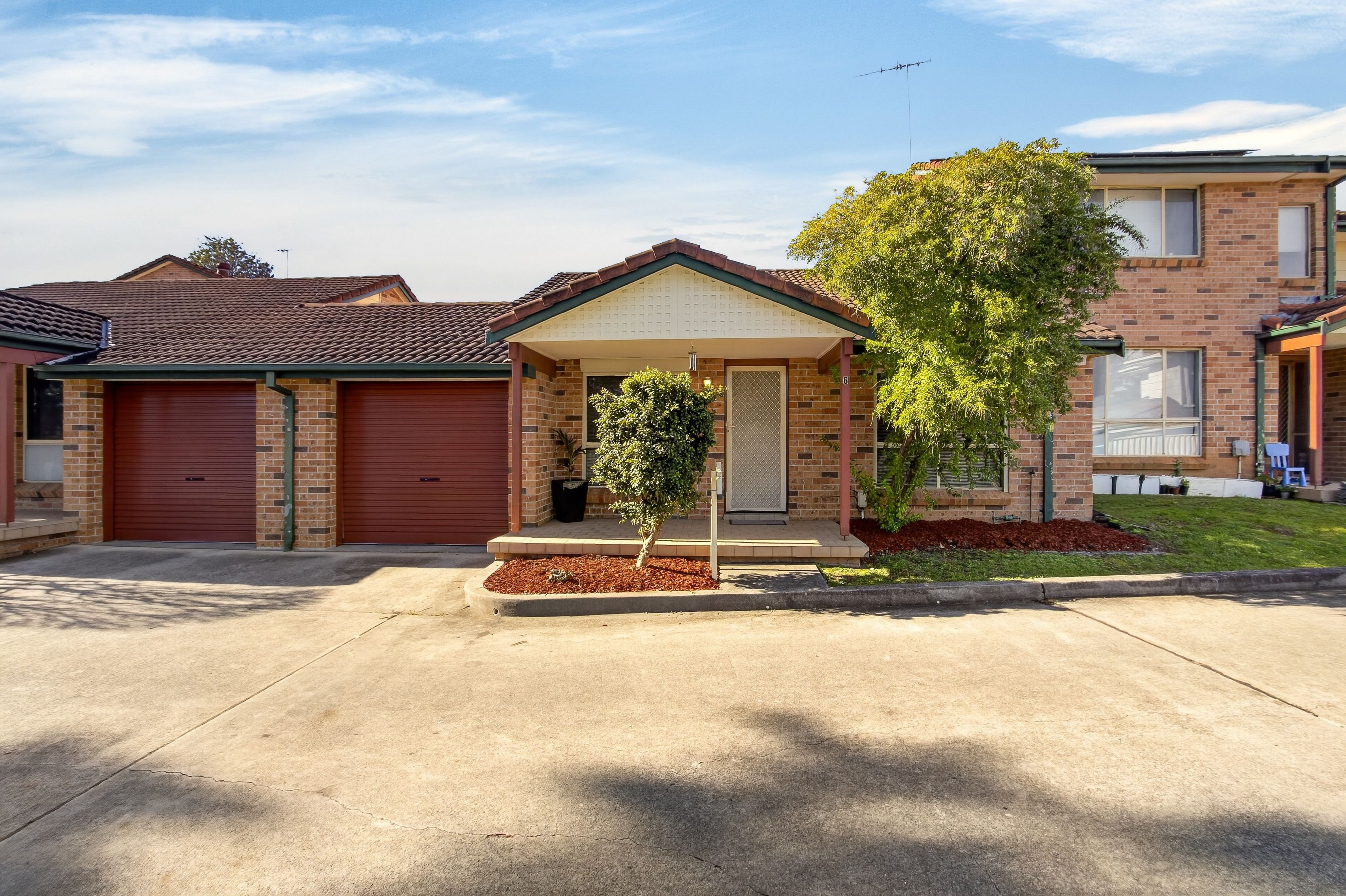 6/5 Jacquinot Place, Glenfield, NSW 2167