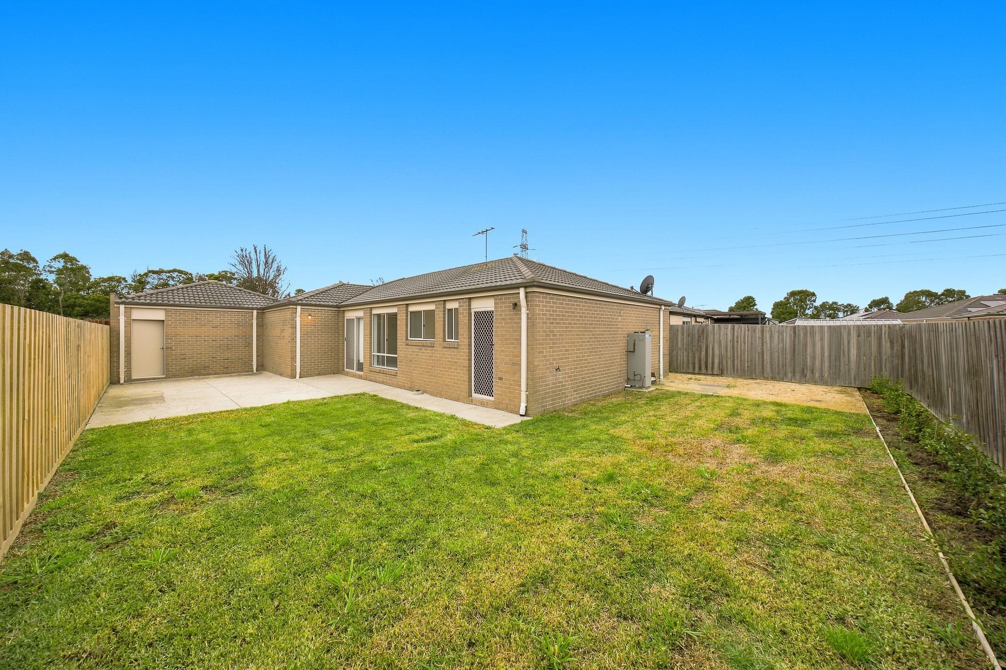 77 Breens Road — photo 3 of 17