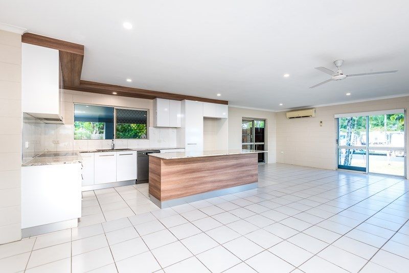 6 Kokoda Street, Trinity Beach, QLD 4879