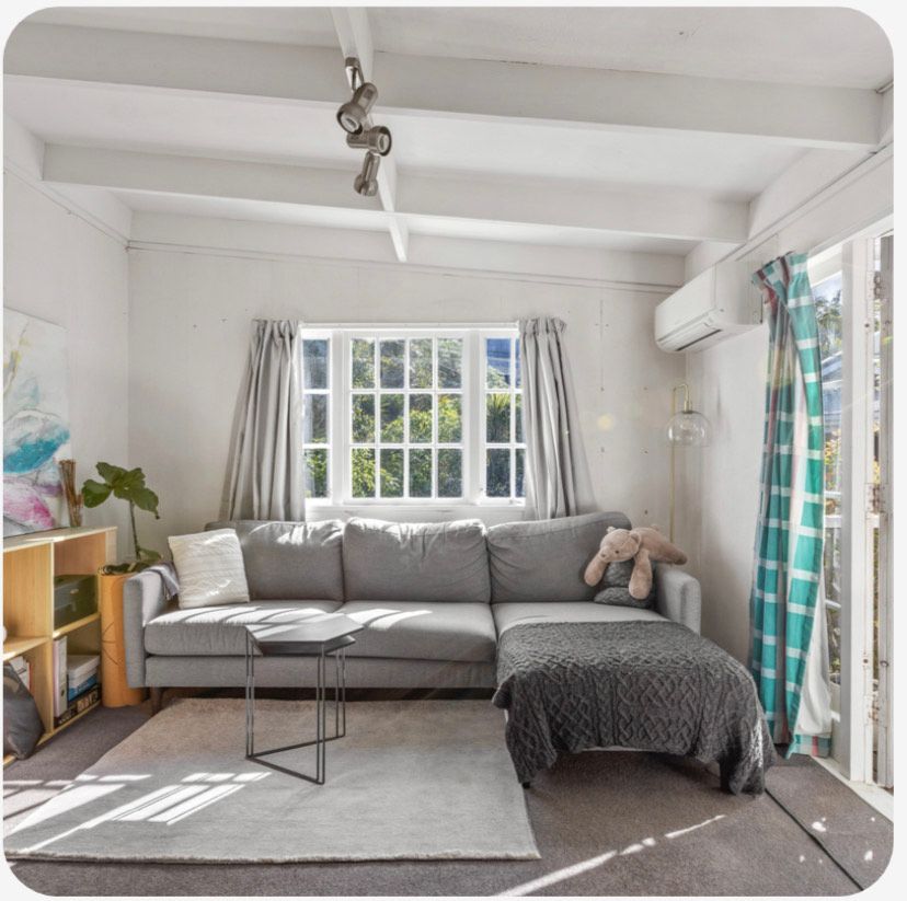 264A Beach Road, Campbells Bay, North Shore City