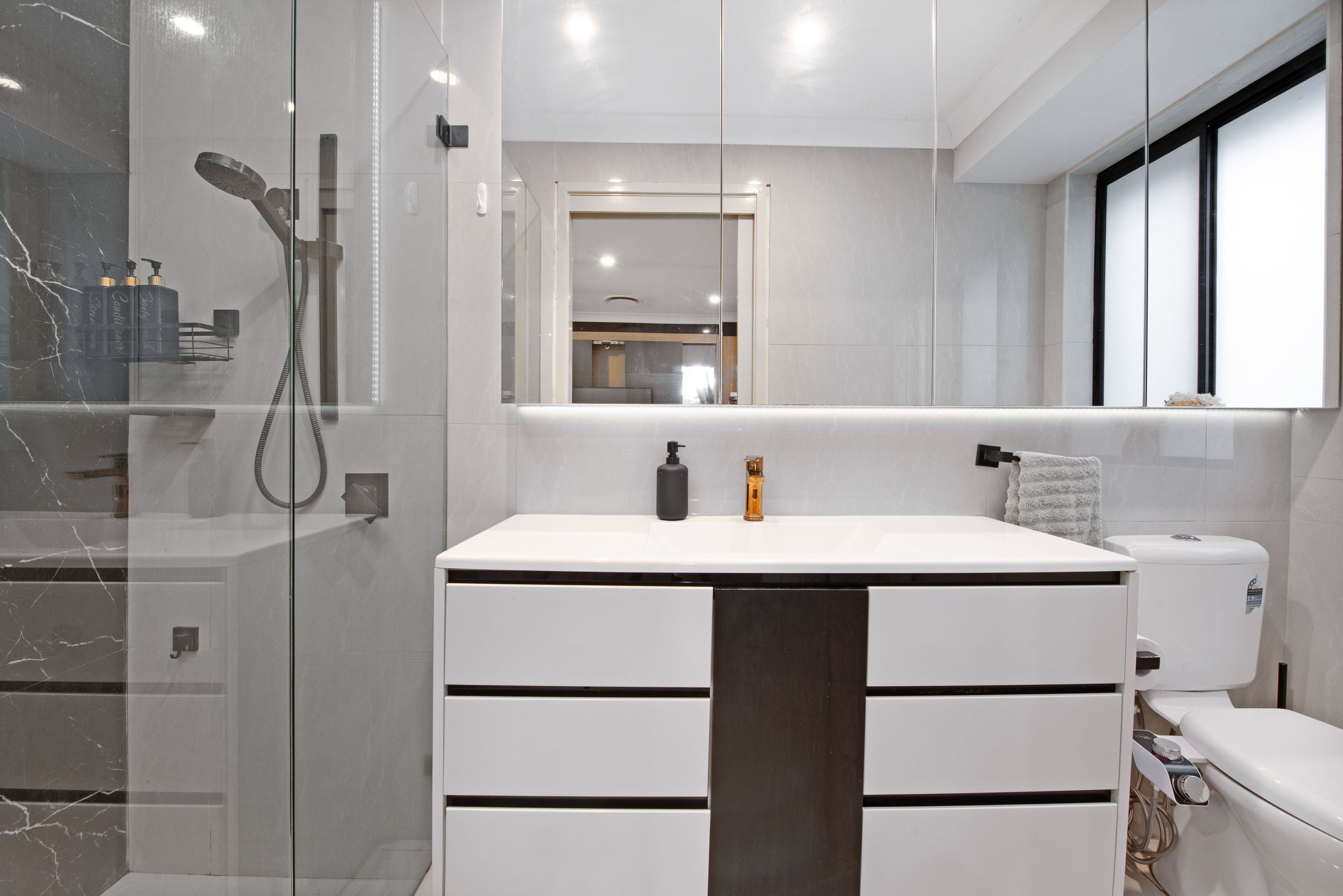 144 Glenwood Park Drive — photo 8 of 17