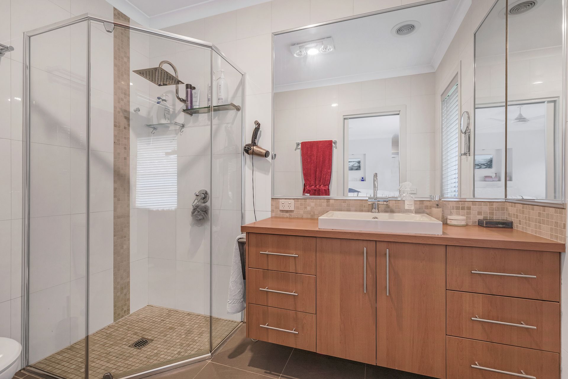 5 Canterbury Place — photo 14 of 24