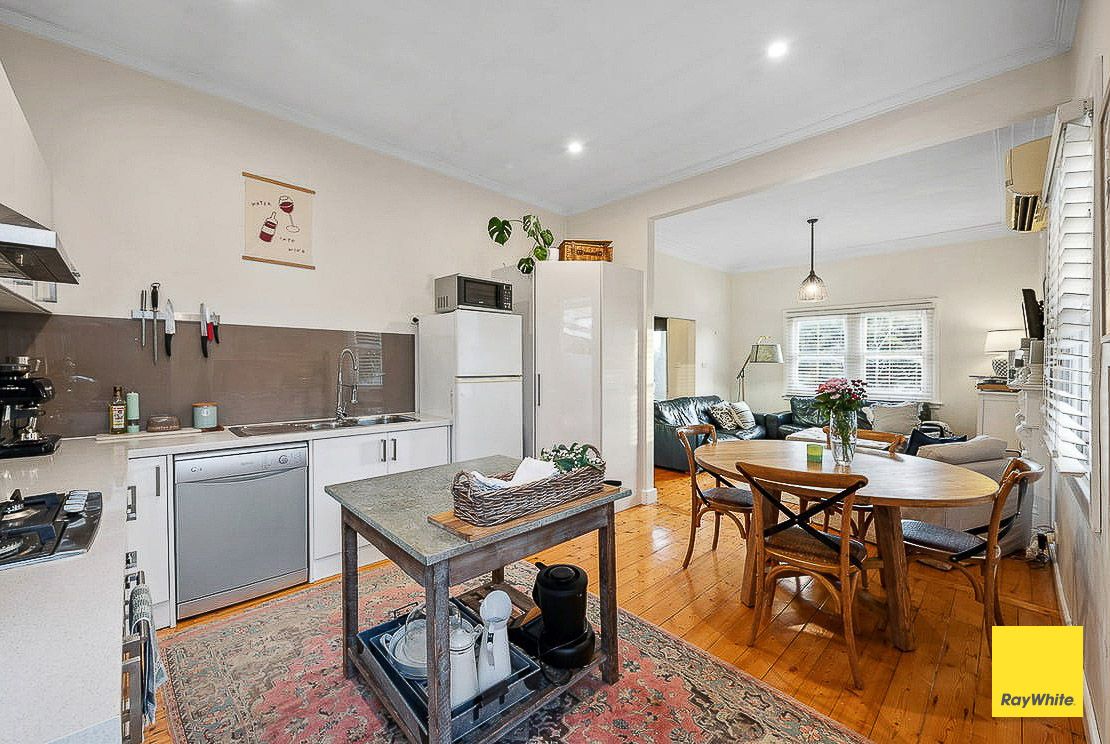 15 Archer Street — photo 3 of 11