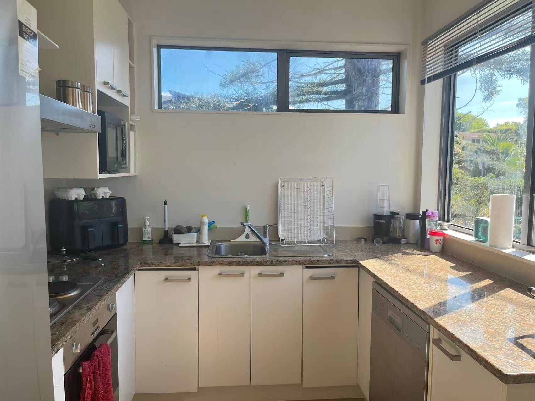 B/118 Bleakhouse Road, Mellons Bay, Manukau City