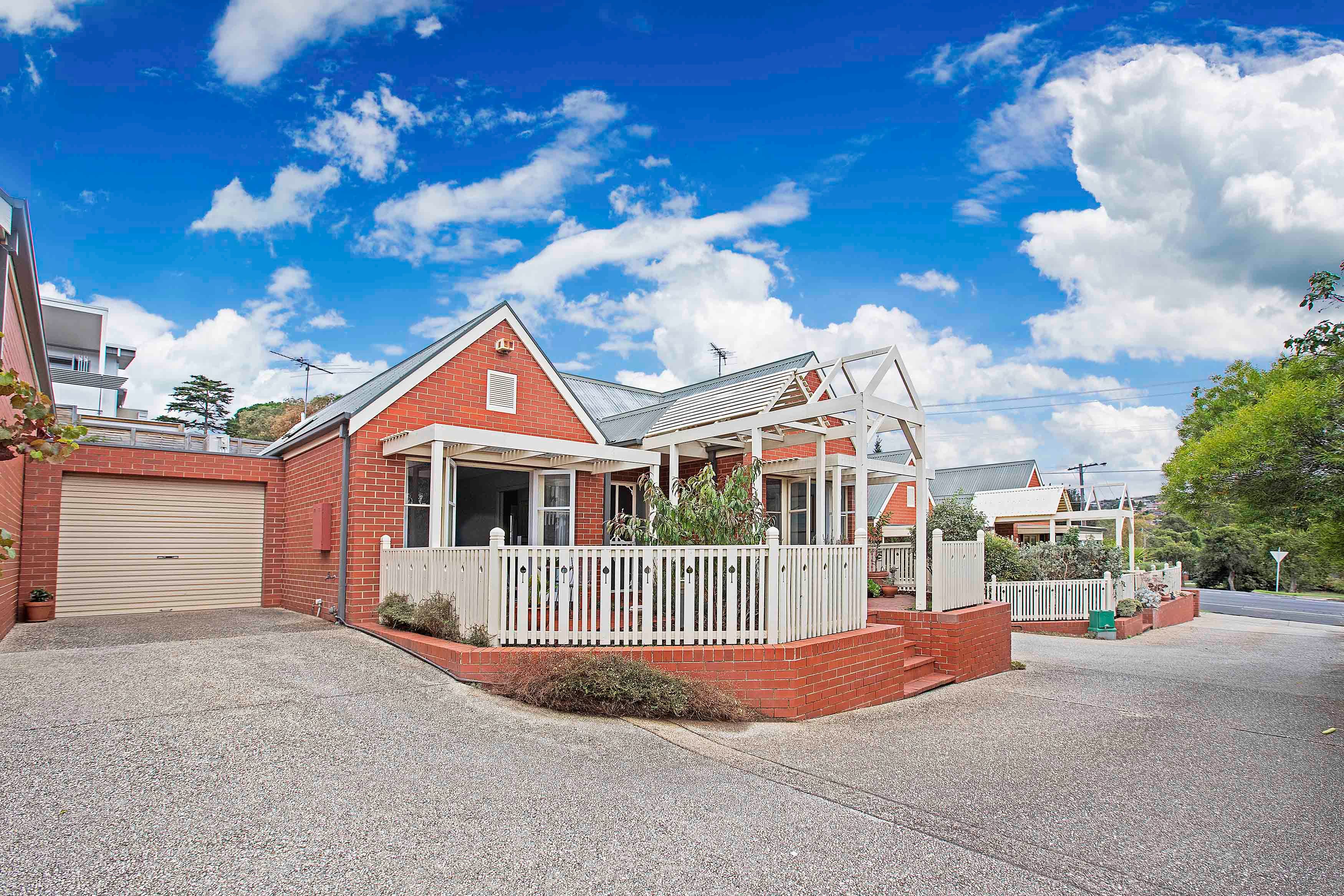 2/41 South Valley Road, Highton, VIC 3216