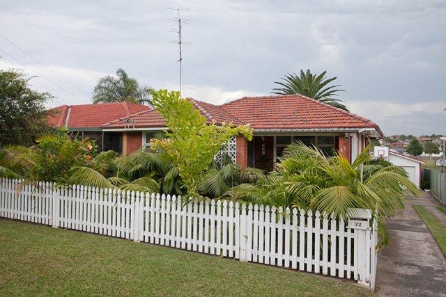 22 Leawarra Avenue, Warilla, NSW 2528