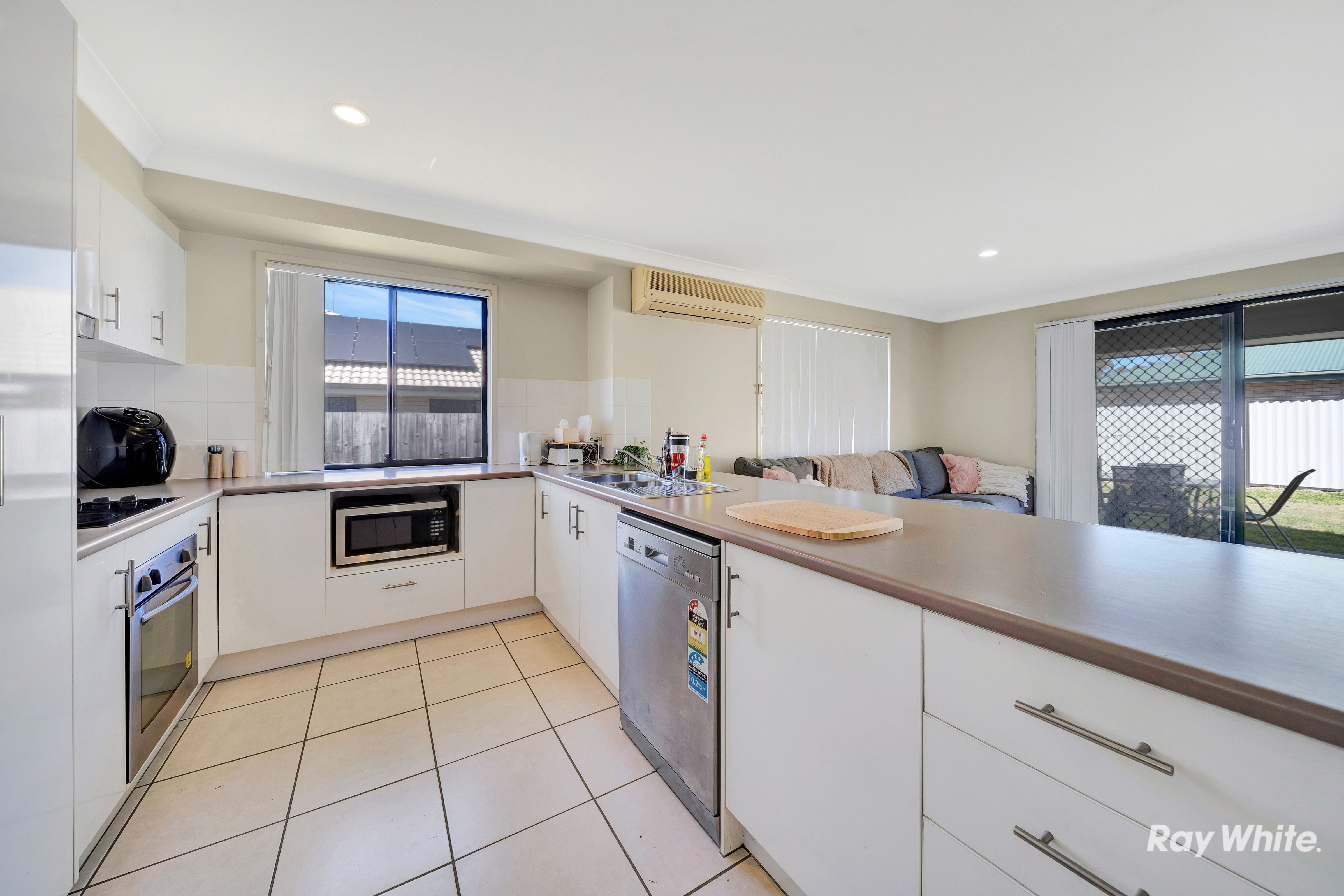 25 Prestige Drive, Marsden, QLD 4132