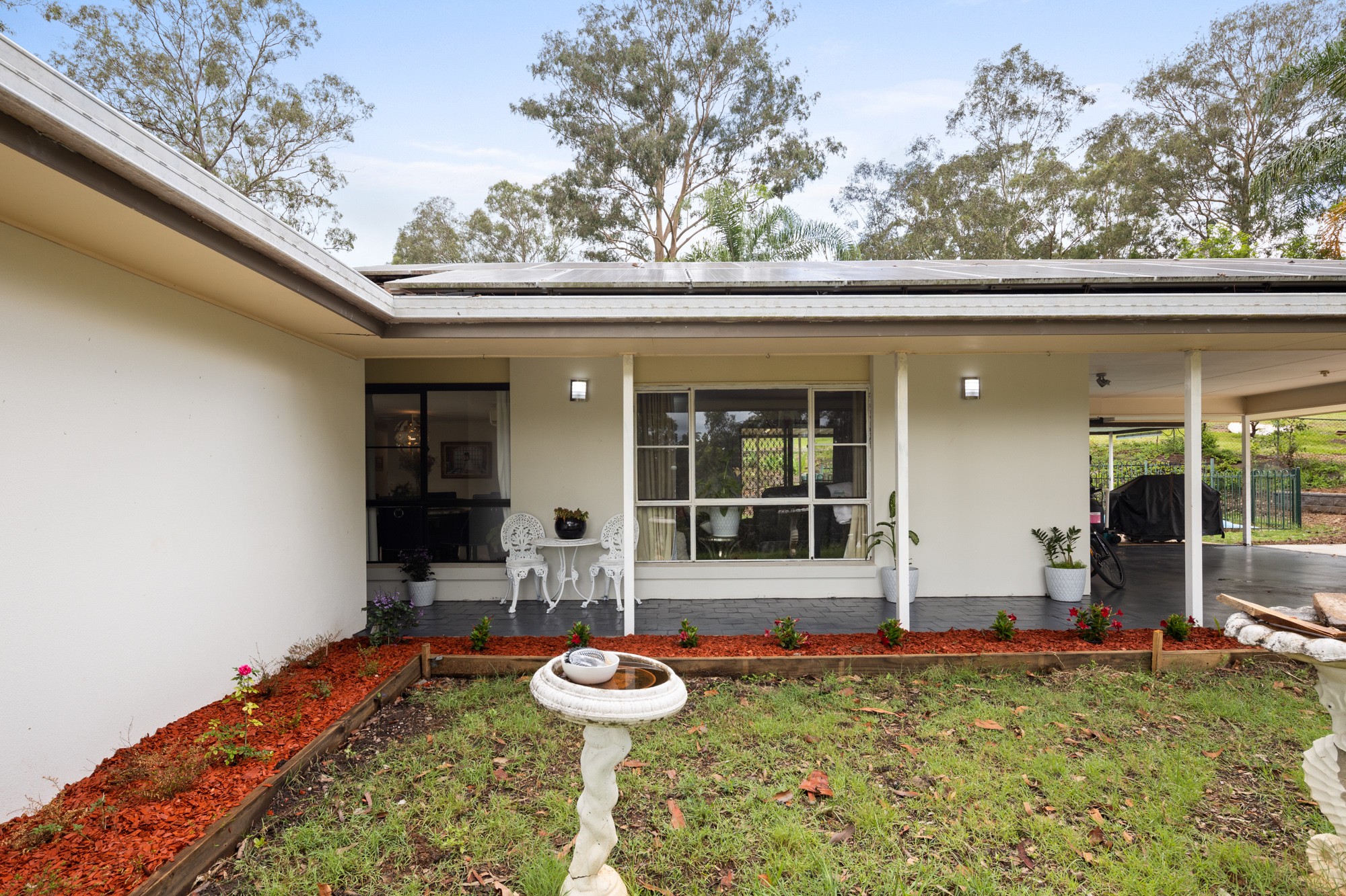 1 Eden Drive, Eatons Hill, QLD 4037