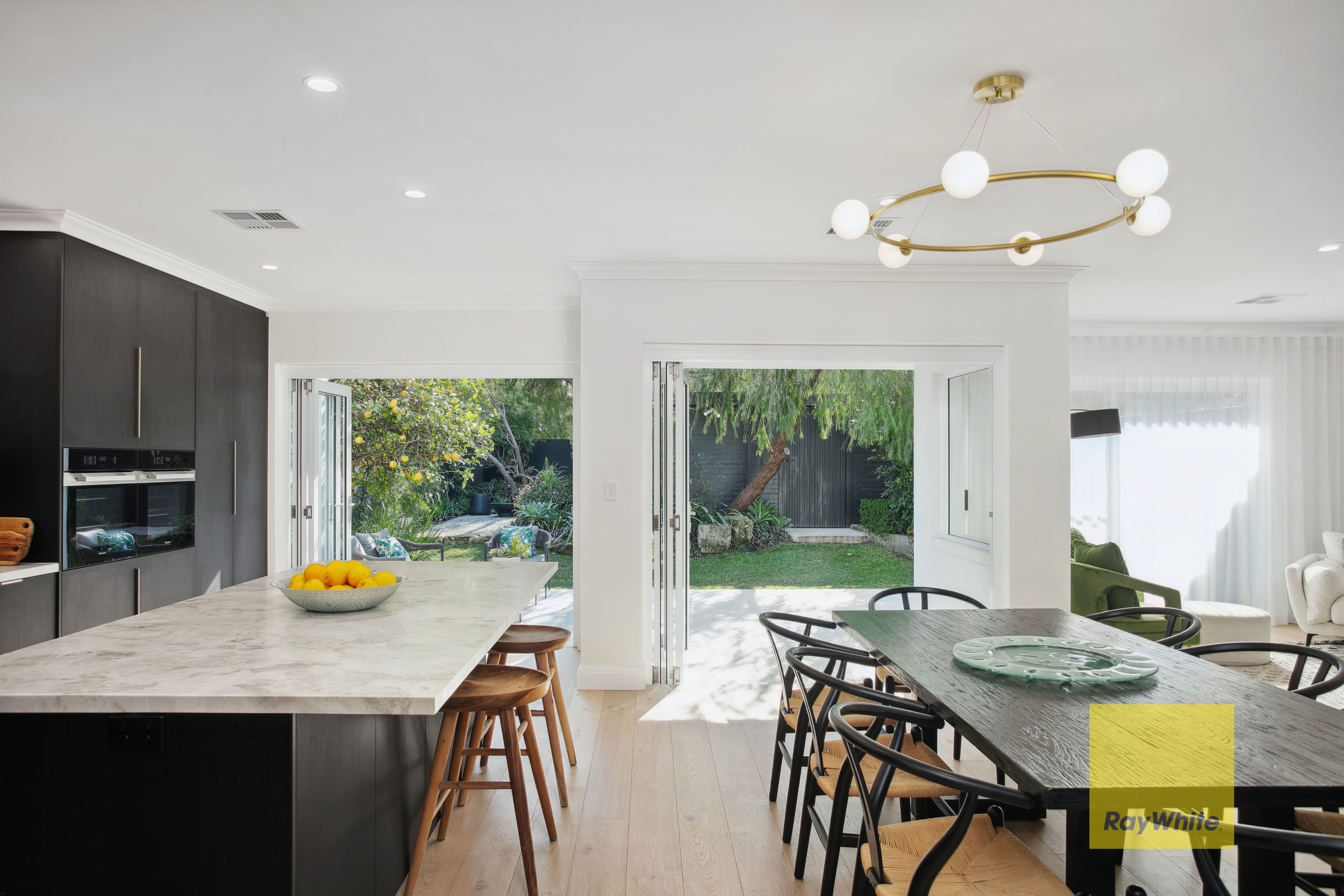 24B Johnston Street, Peppermint Grove WA 6011