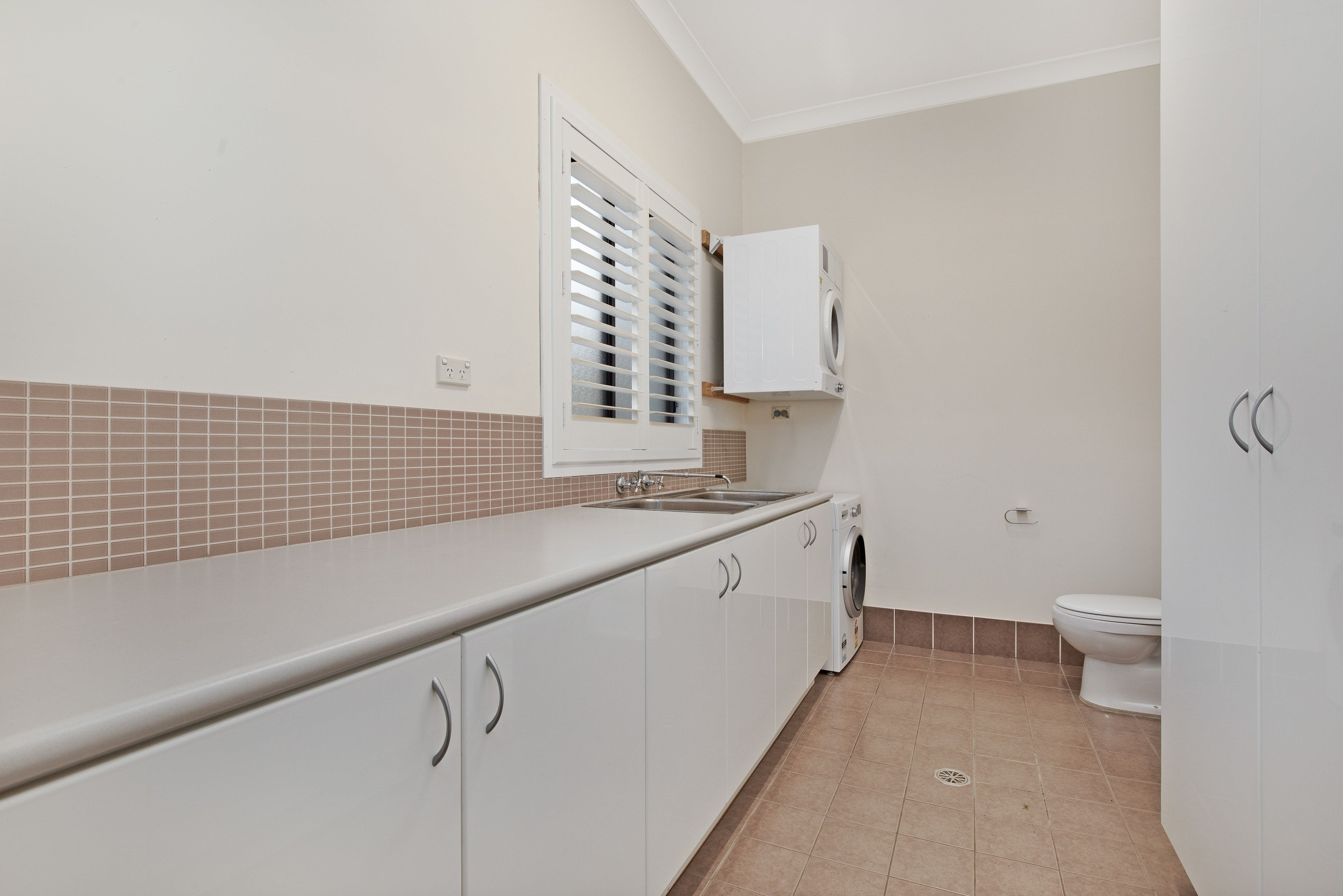 2 Fernview Place — photo 11 of 16