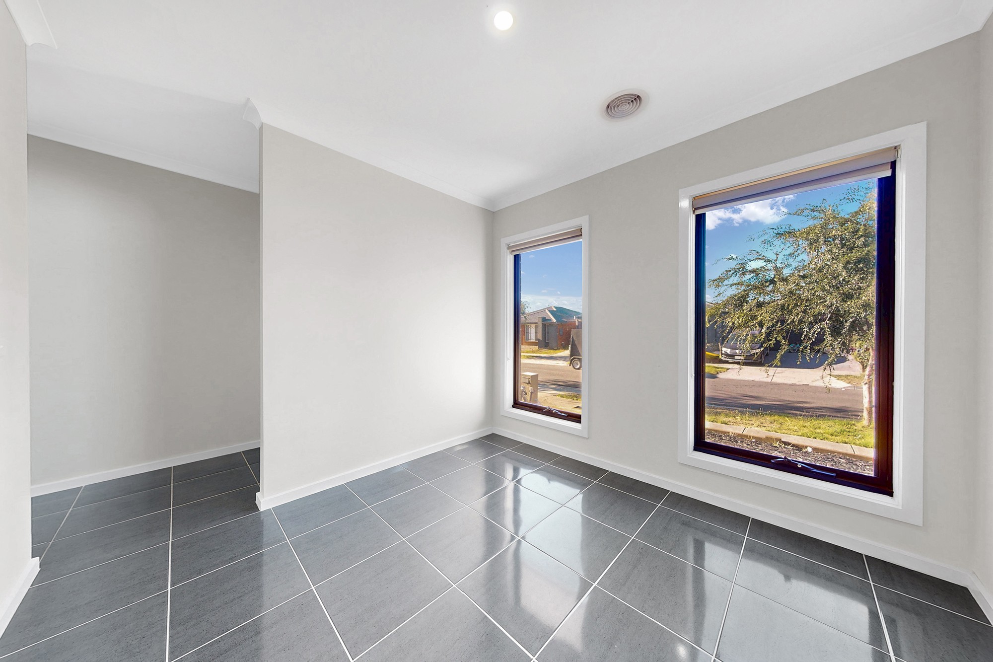 11 Colwood Avenue, Mickleham, VIC 3064