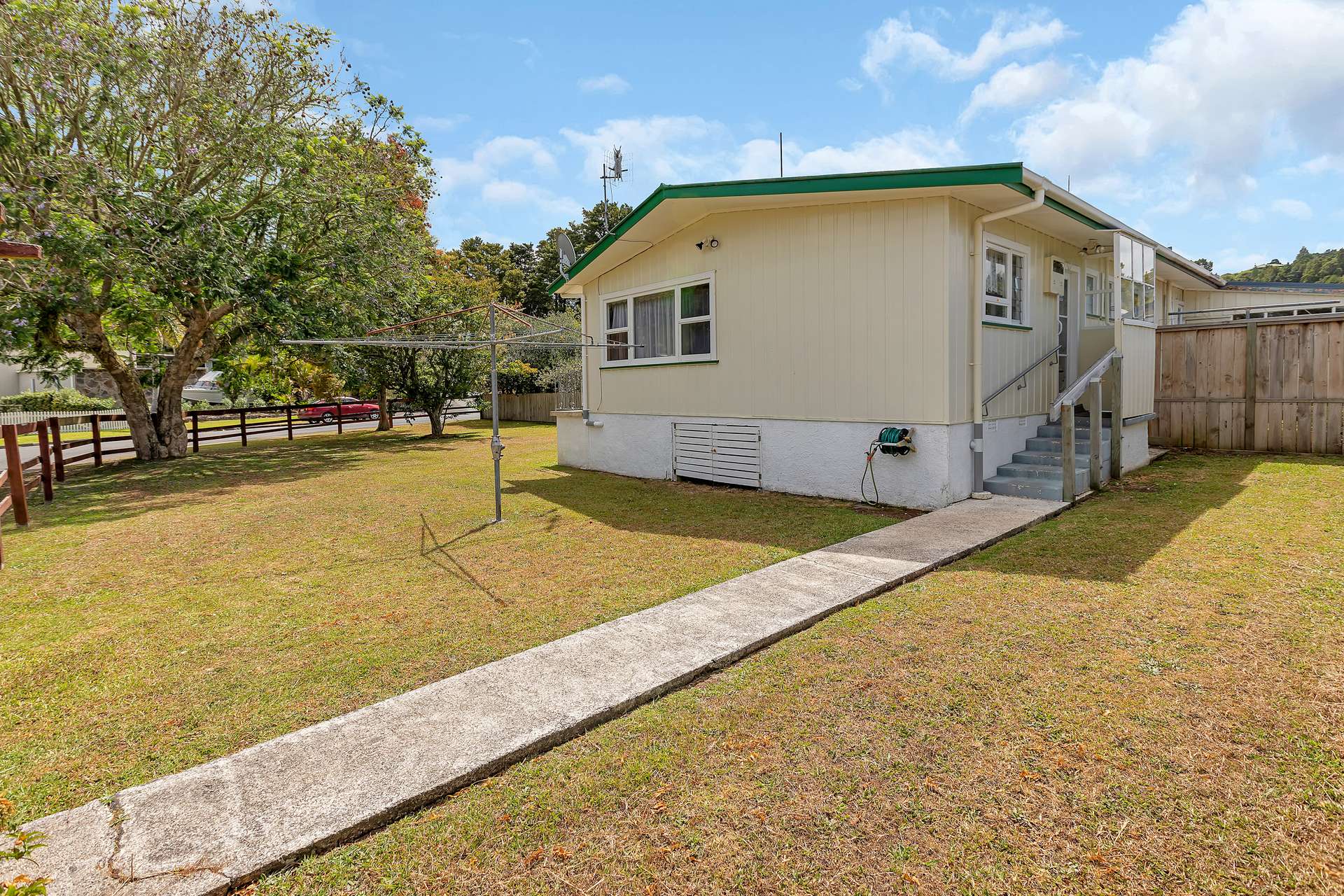 22B Huia Street photo 3