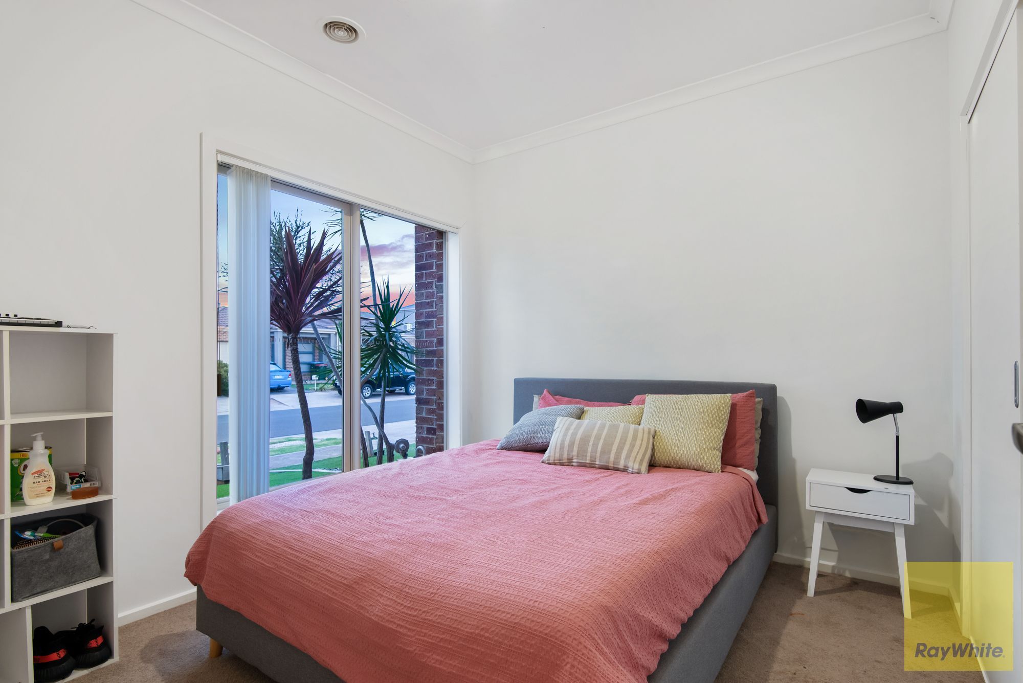1/3 Starflower Way, Truganina, VIC 3029