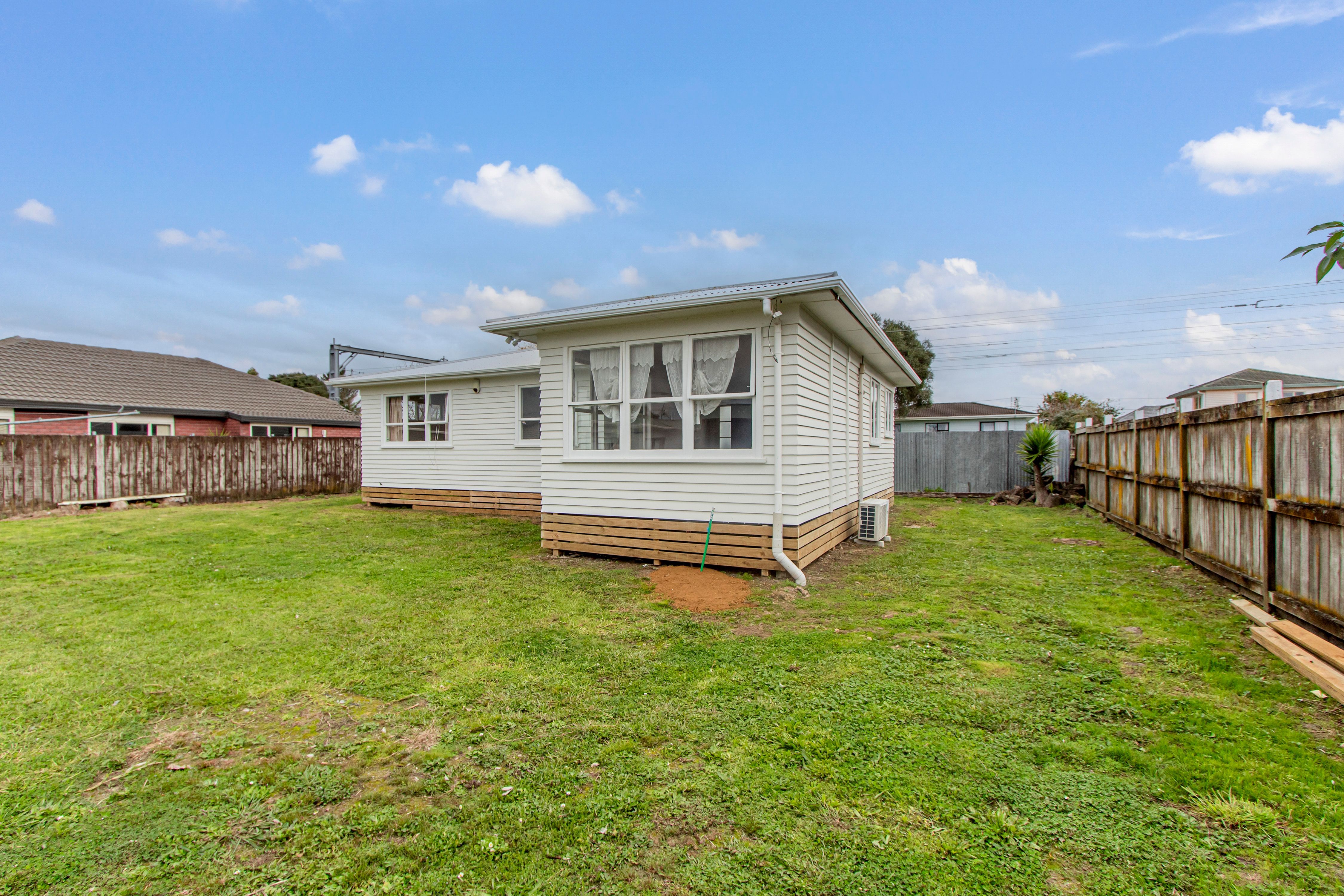 52A Cambridge Terrace, Papatoetoe, Manukau City