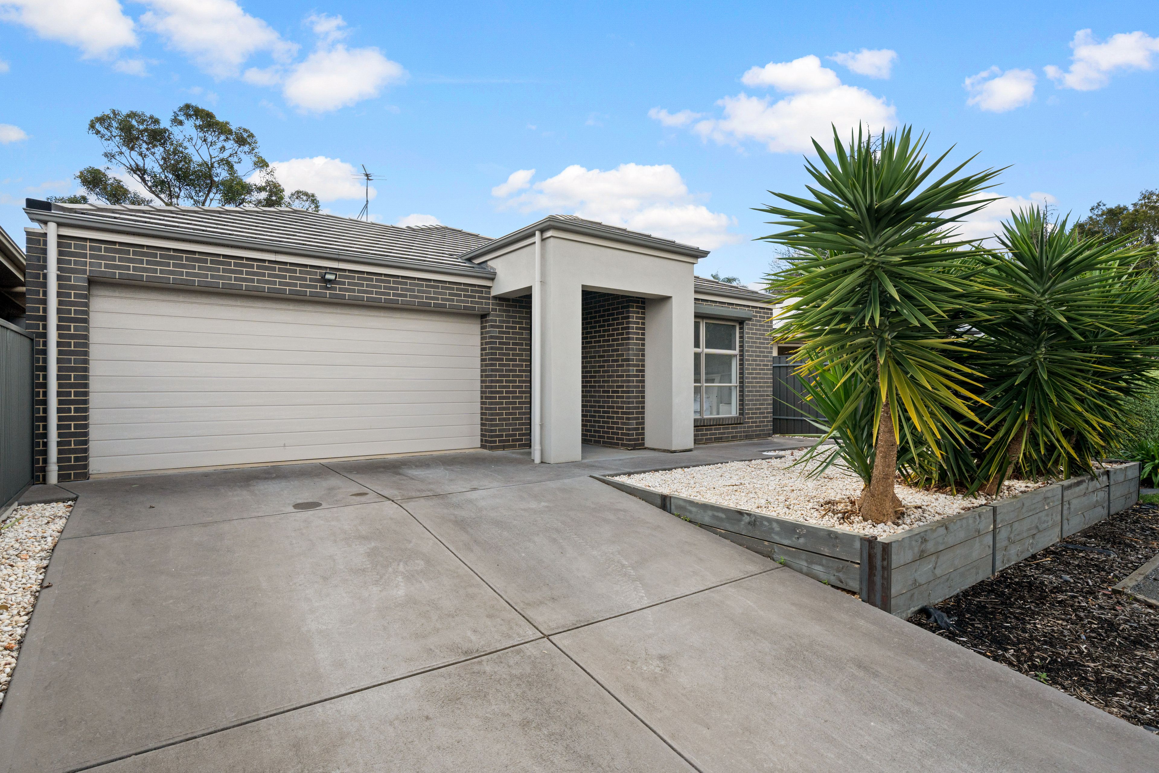 4 Cronulla Drive — photo from Ray White St Peters