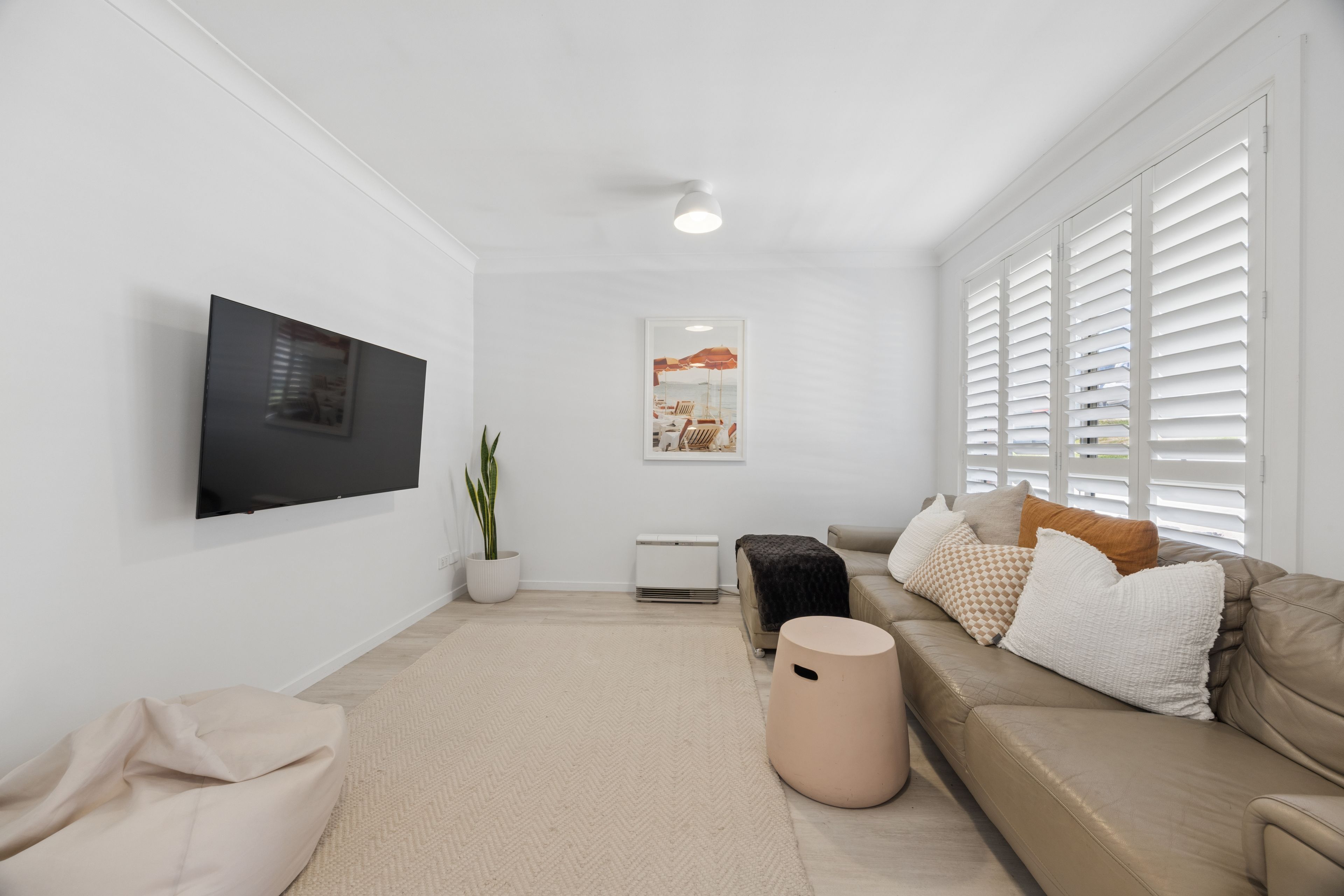 24 Henry Place — photo 5 of 19