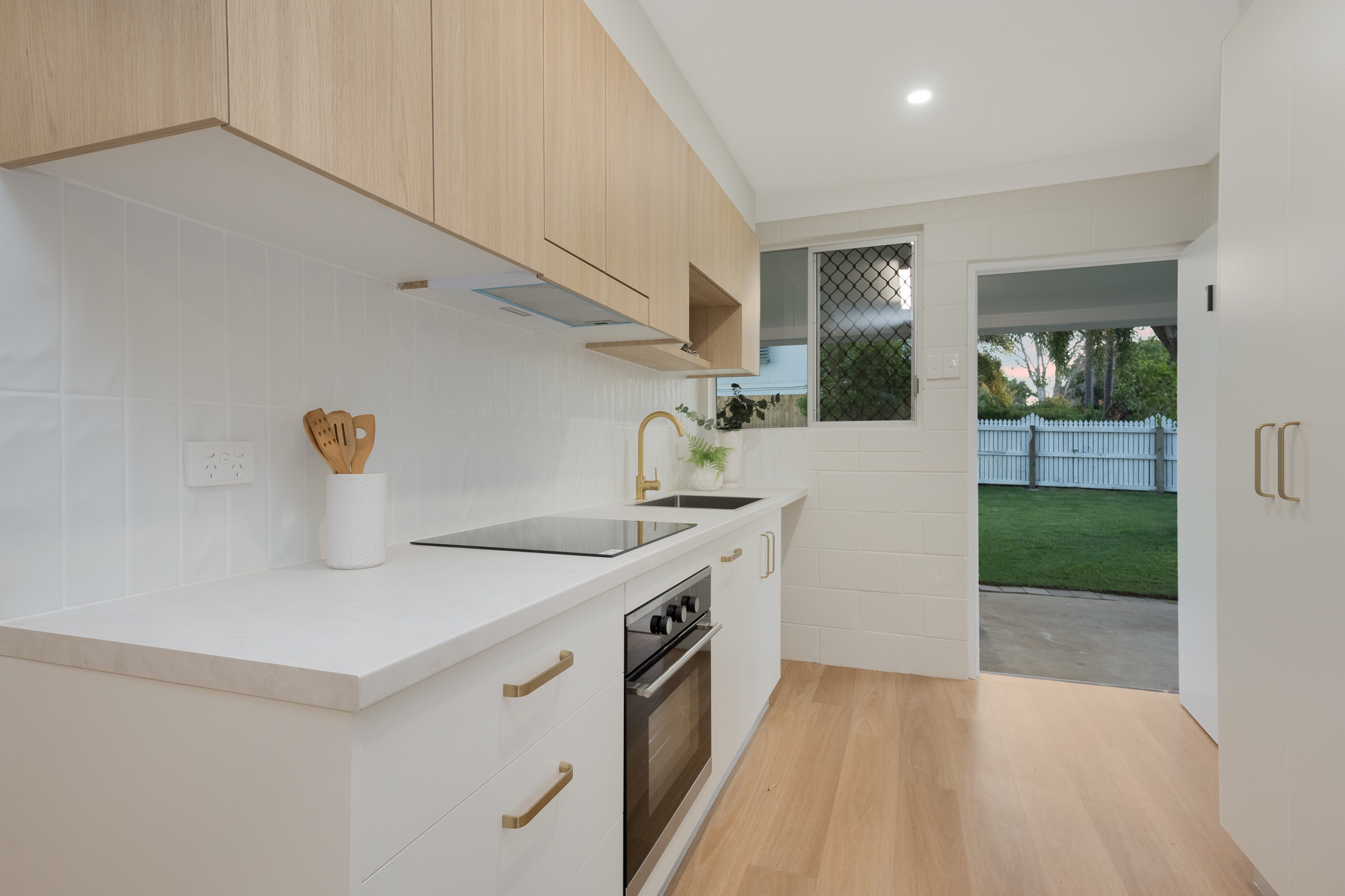 1/5 Lara Street, Cranbrook, QLD 4814