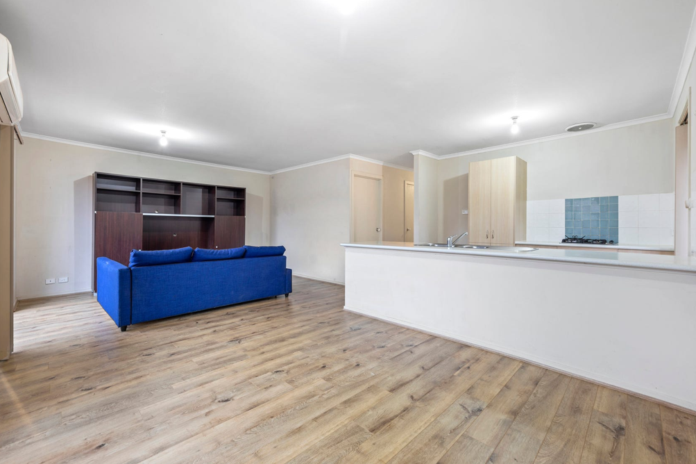 16 William Drive — photo 3 of 17