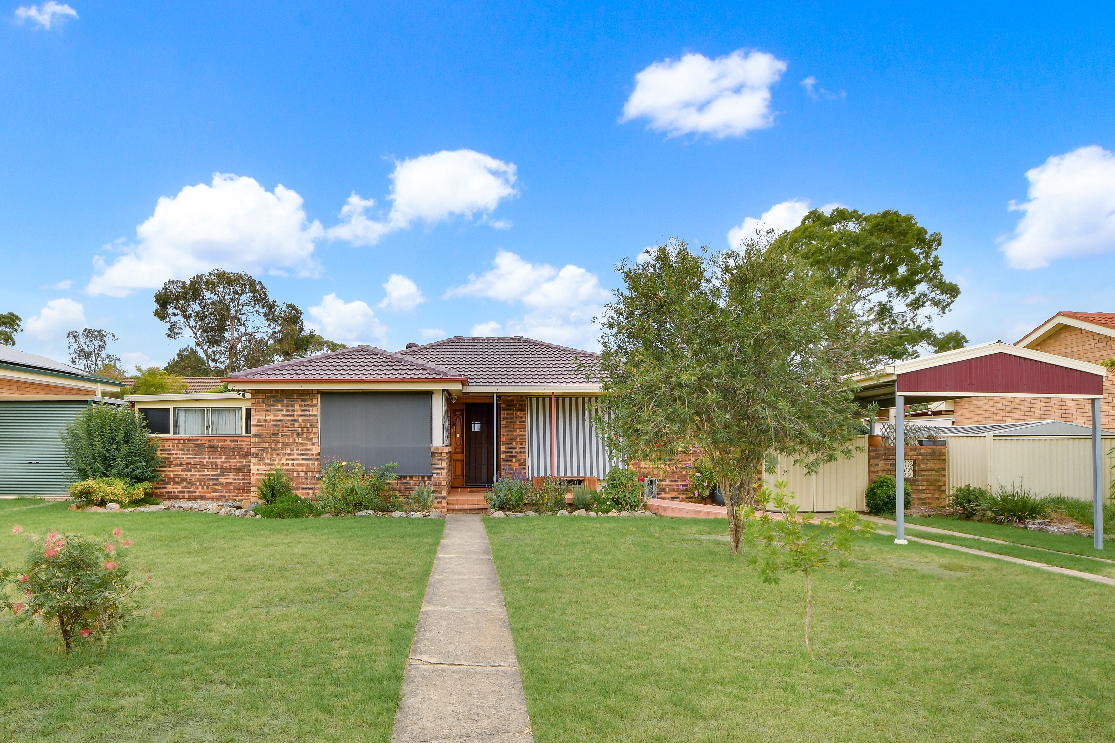 9 Kullaroo Avenue, Bradbury, NSW 2560
