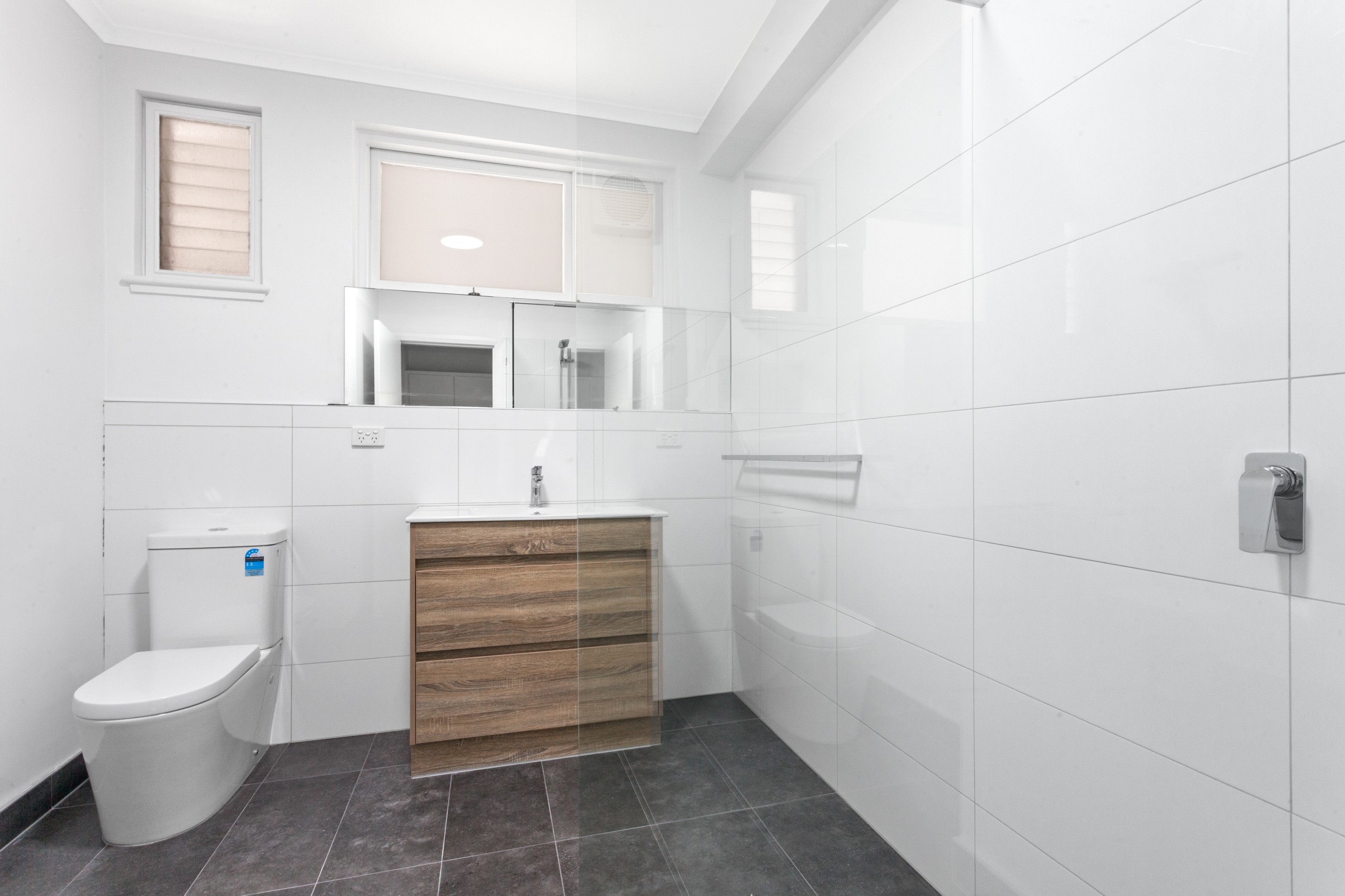 2/321 Waverley Road, Malvern East, VIC 3145