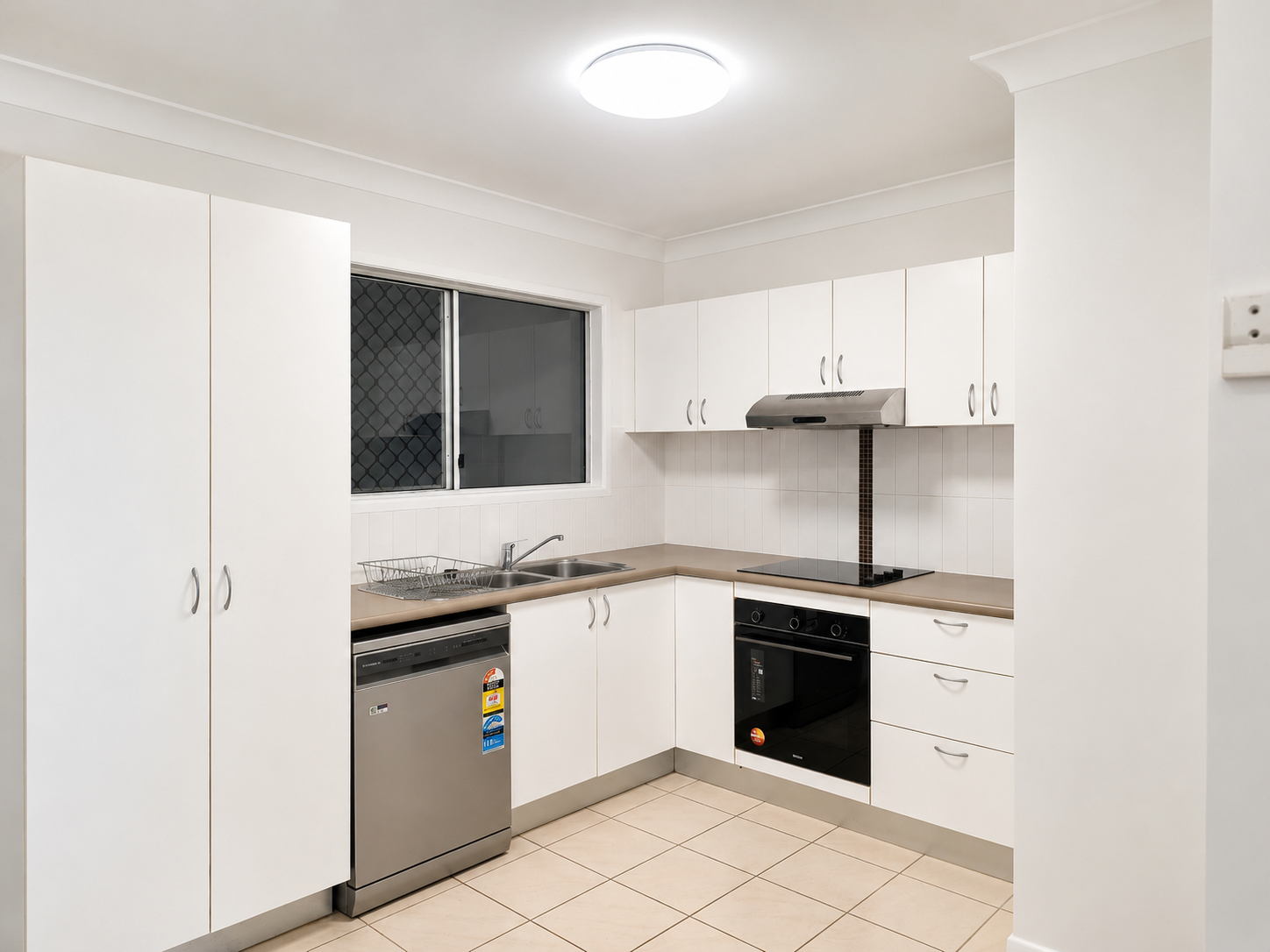 12 Eton Court, Burdell, QLD 4818