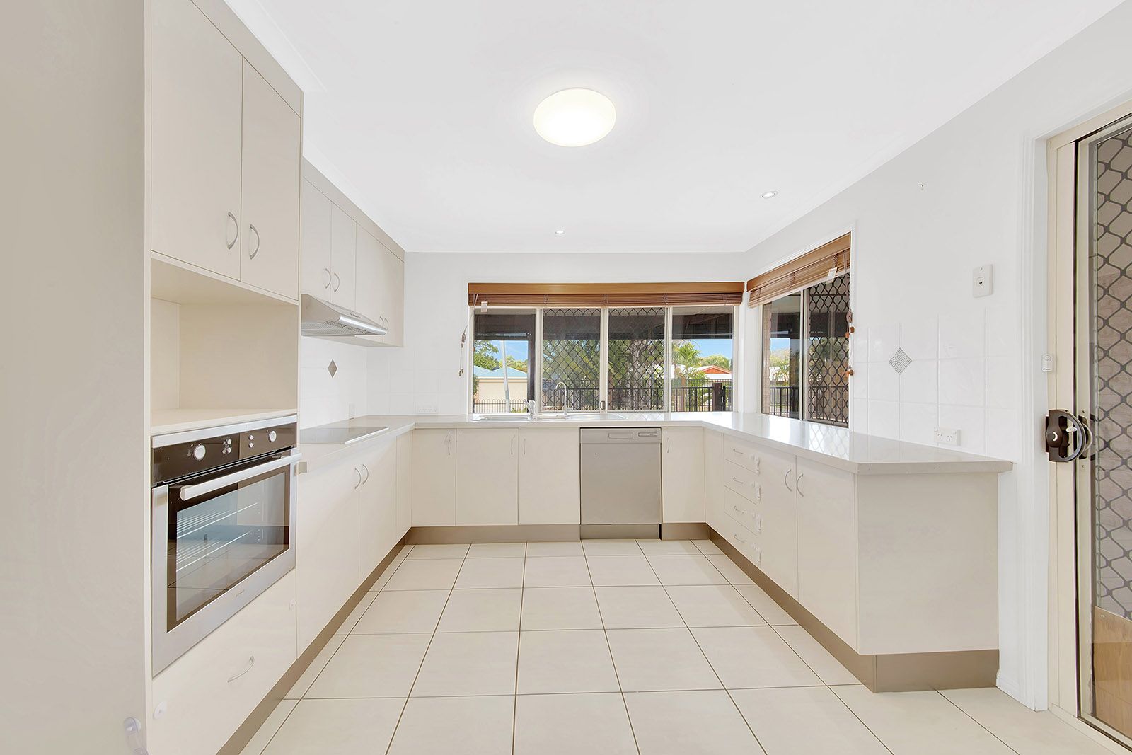1 Rothbury Place, New Auckland, QLD 4680