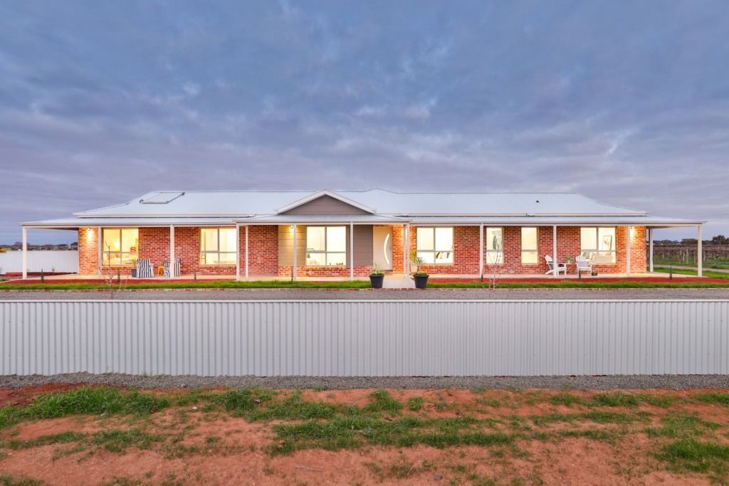 390 Irymple Avenue, Nichols Point, VIC 3501