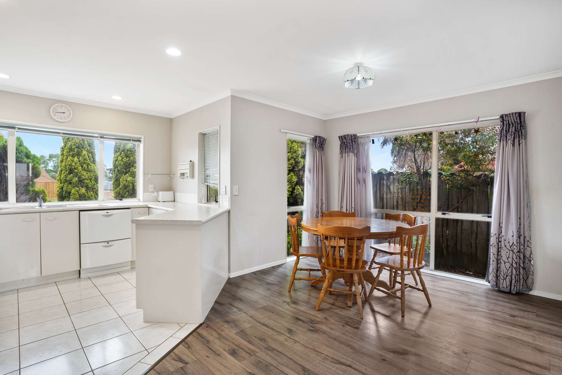 192 Botany Road photo 4