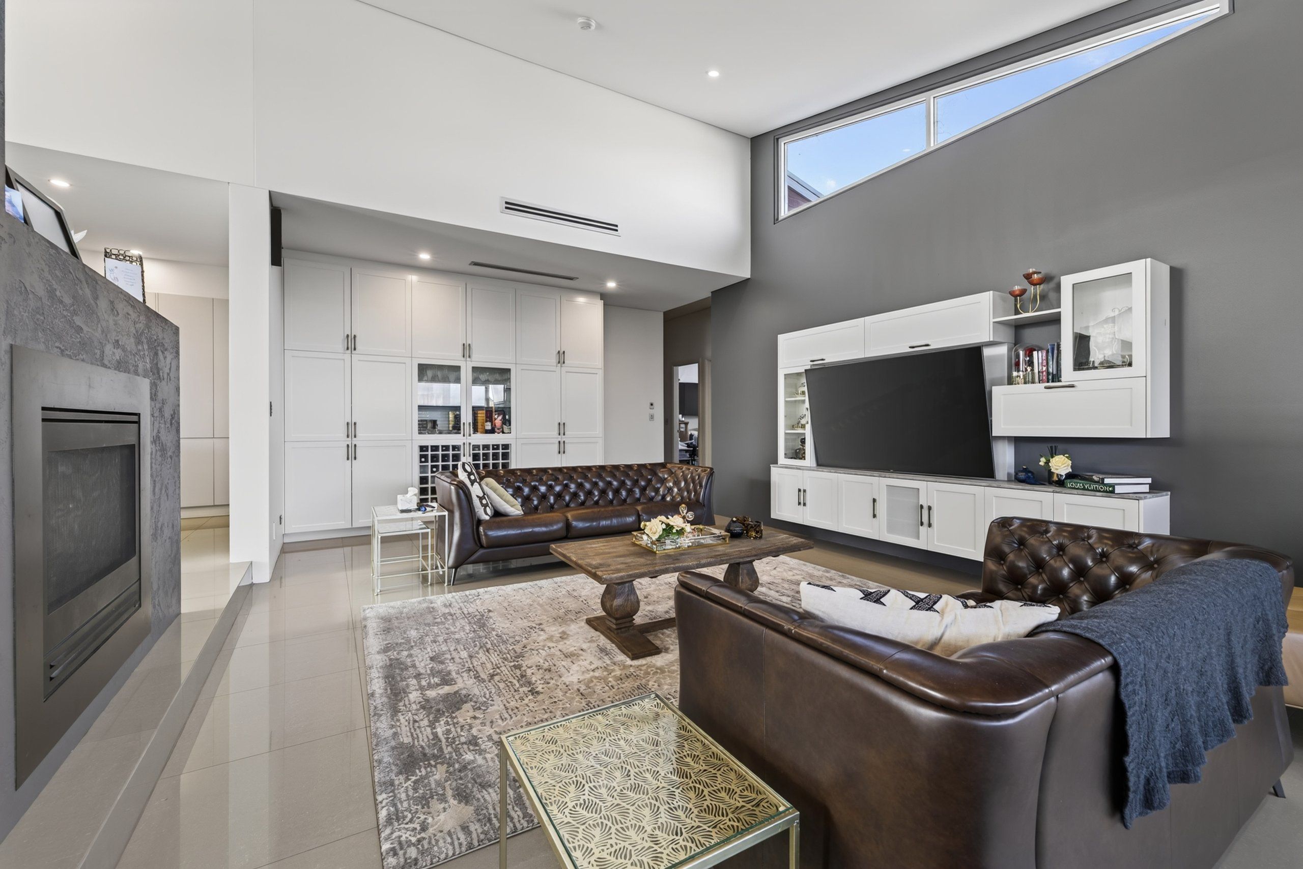 51 Bradley Drive — photo 4 of 23