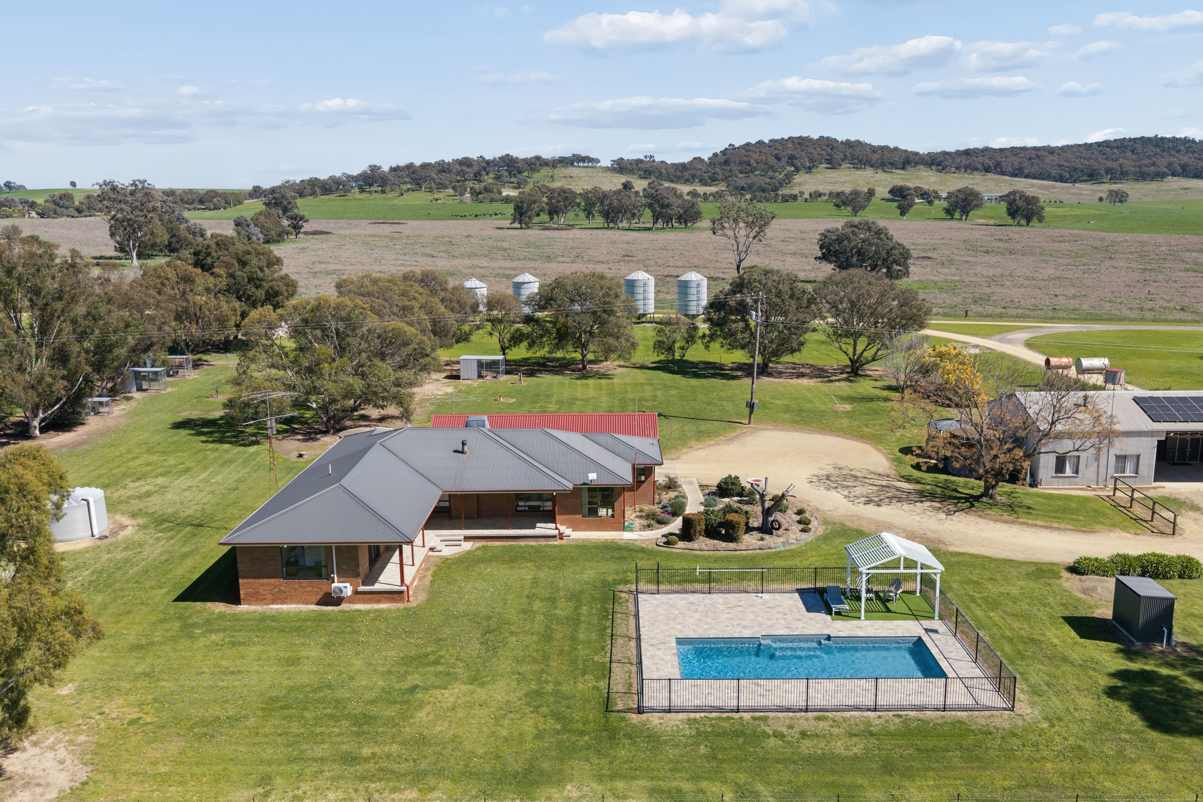 3280 Murringo Road — photo from Ray White Rural Young