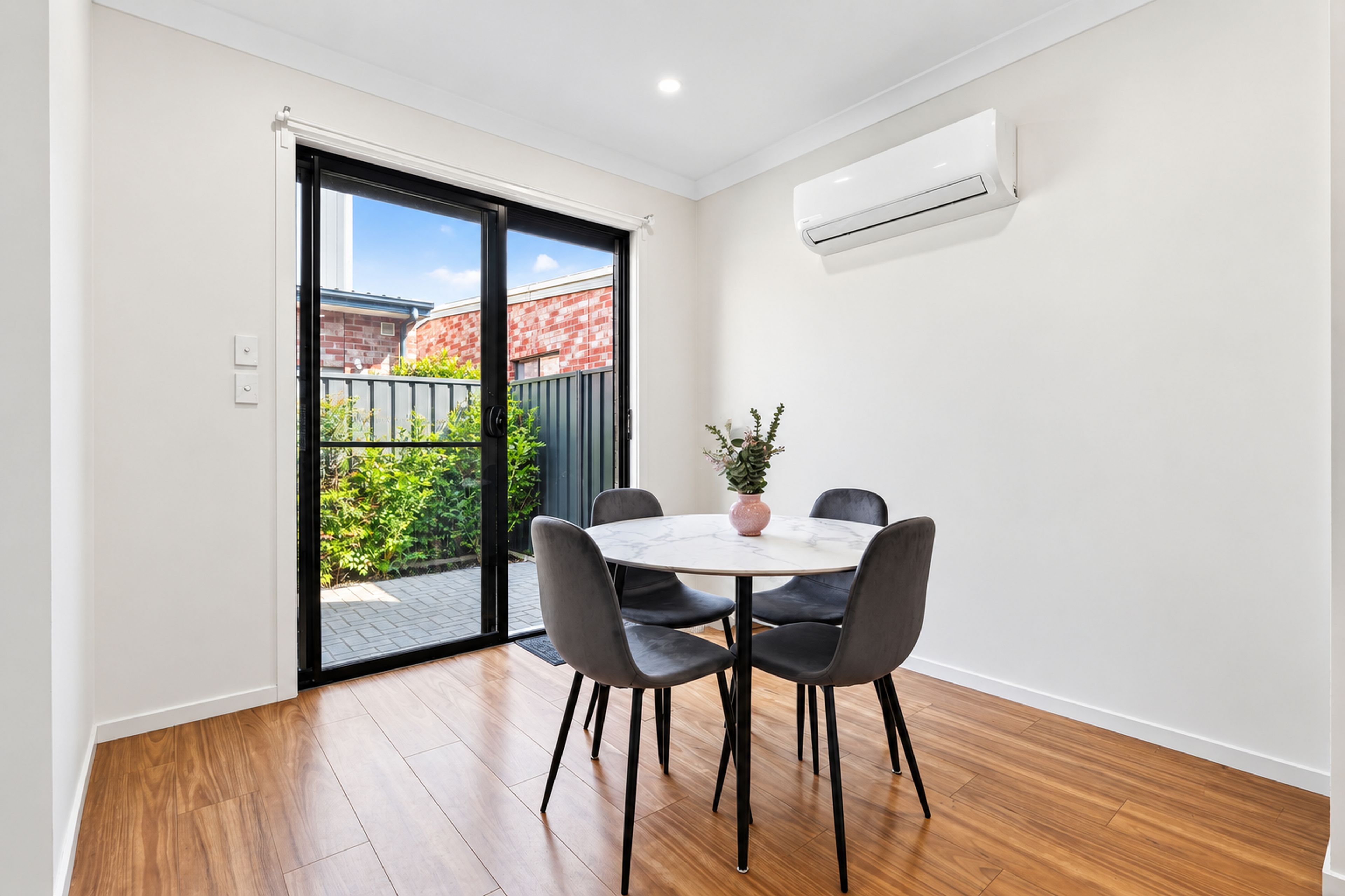 14 Harley Place — photo 7 of 14