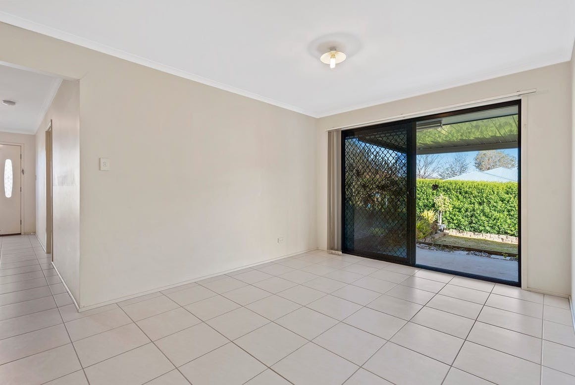 4 Glengarry Lane, Raceview, QLD 4305