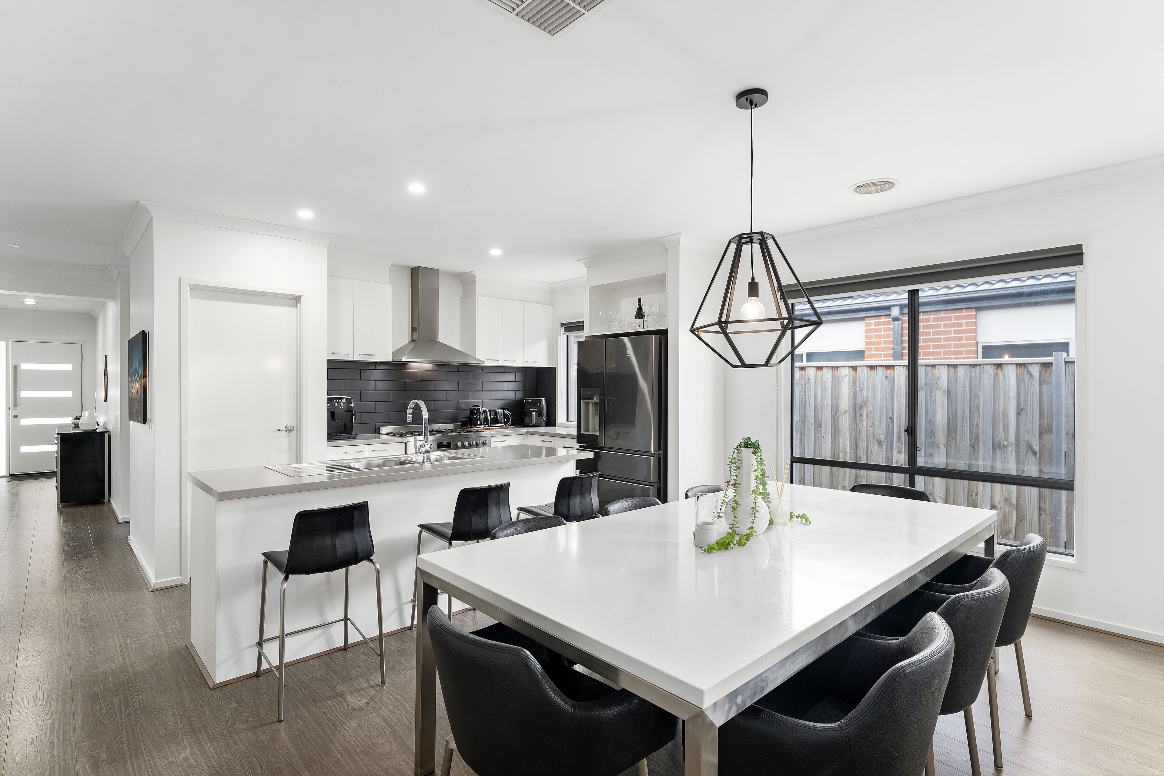 23 Pimelea Street — photo 4 of 10