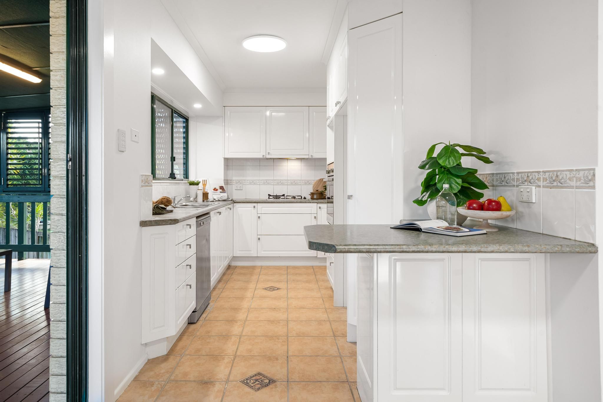 22 Gonzales Street — photo 5 of 24