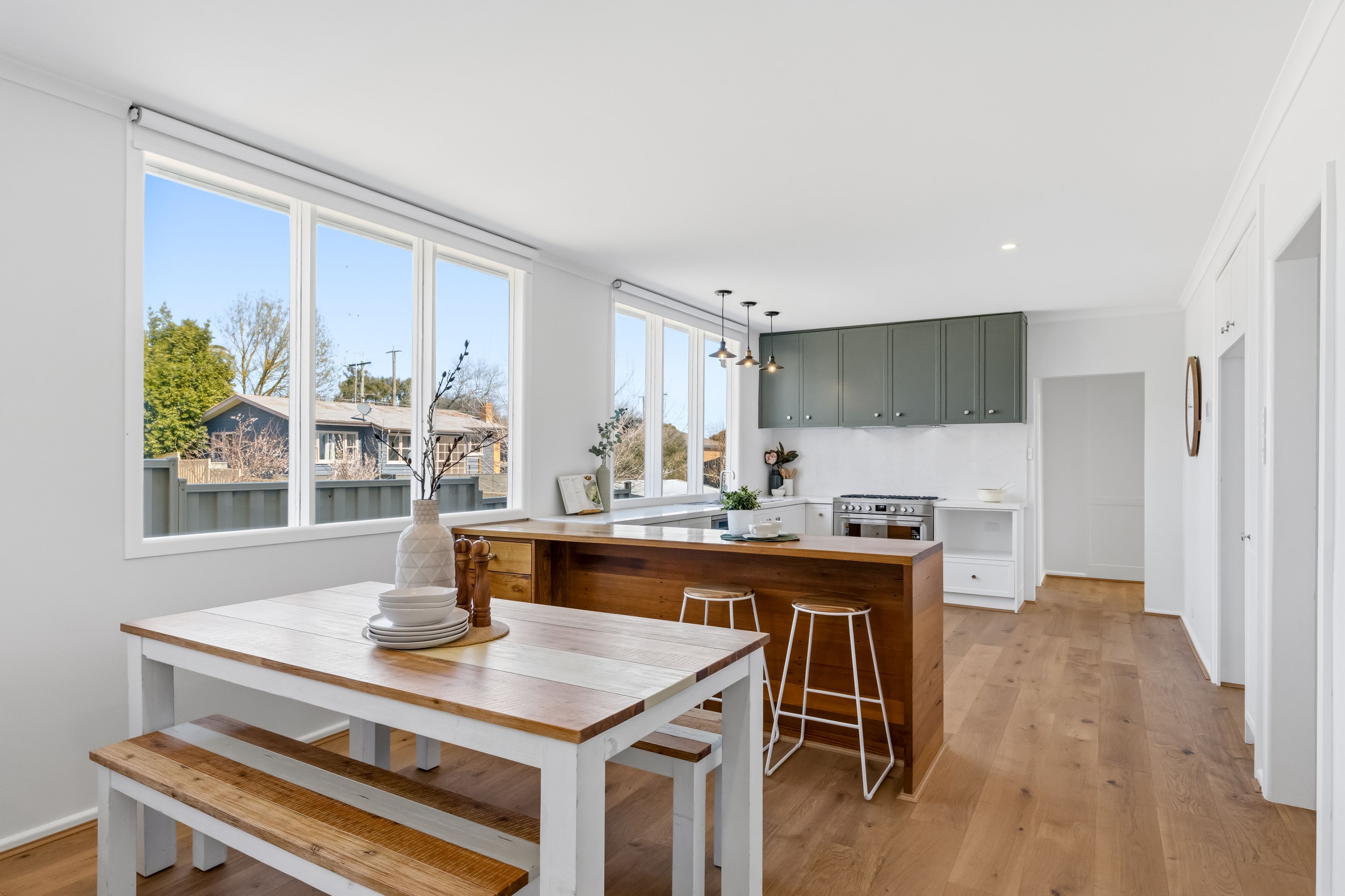 328 Richards Street — photo 7 of 30