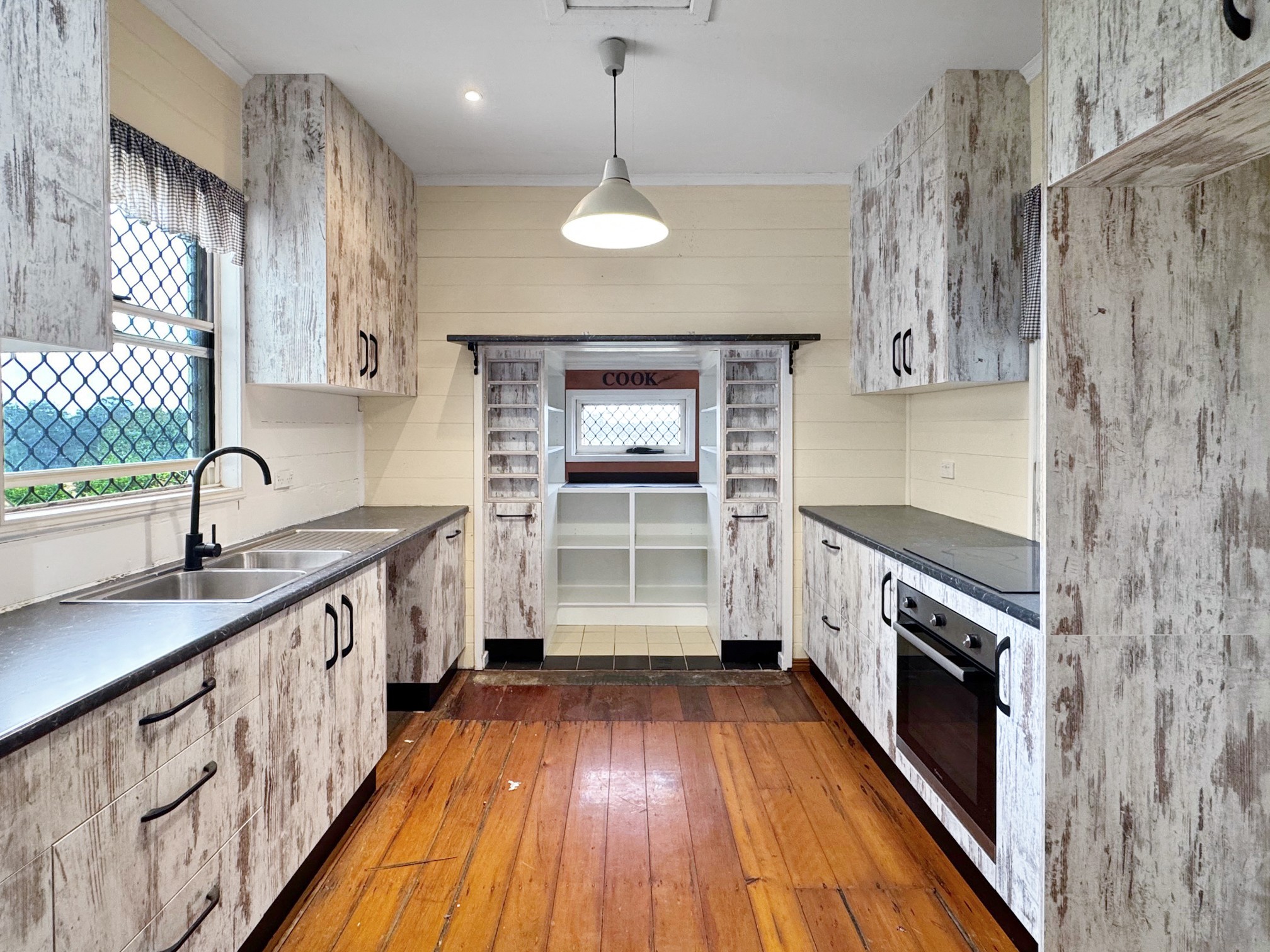 791 Mungar Road, Grahams Creek, QLD 4650