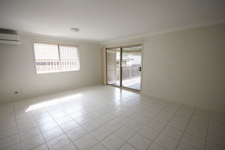 47 Belmont Avenue, Spring Farm, NSW 2570