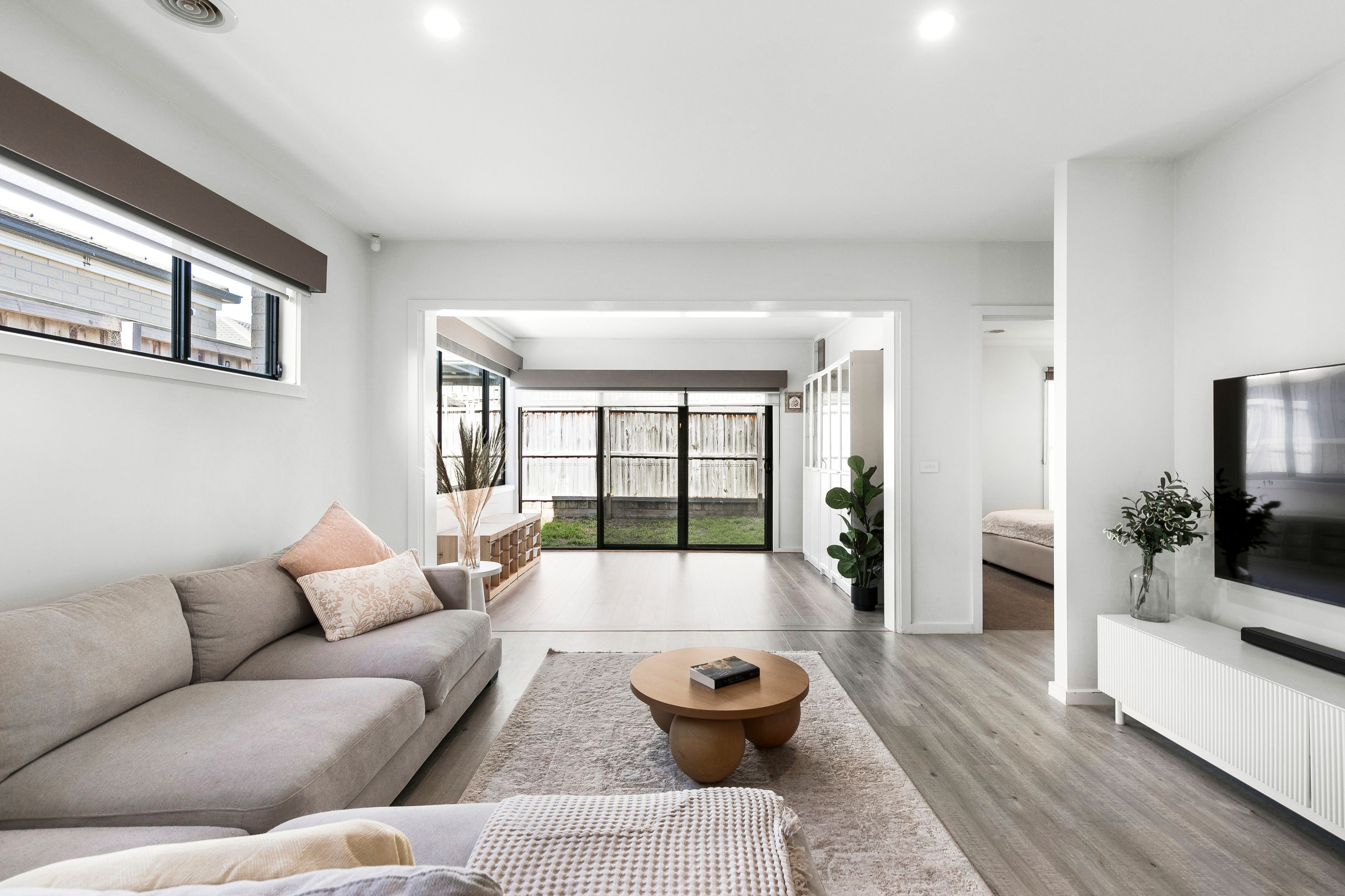 12 Lavinia Street — photo 4 of 14
