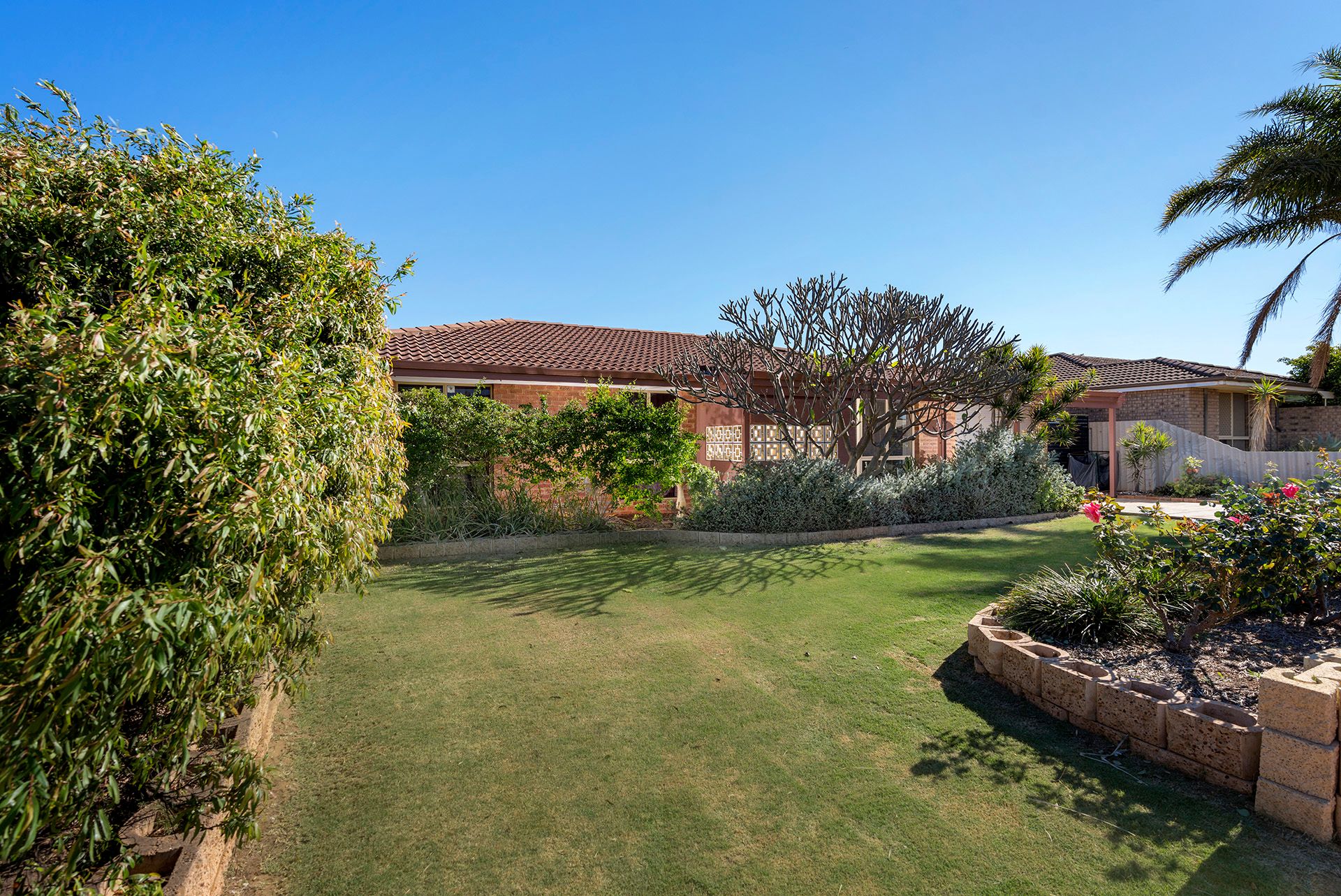 13 Pinyali Way, Waggrakine, WA 6530
